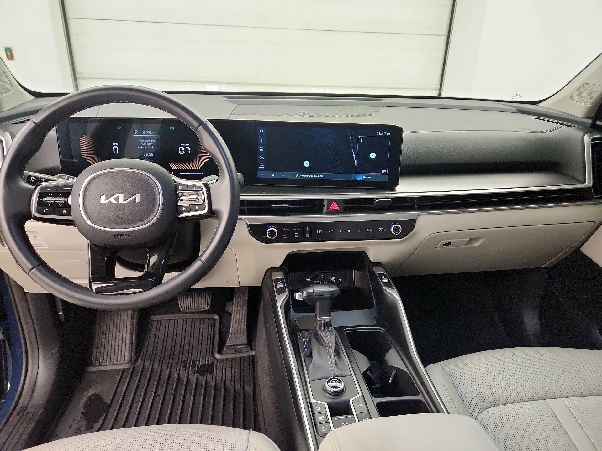 Thumbnail: 2024 Kia Sorento - 9