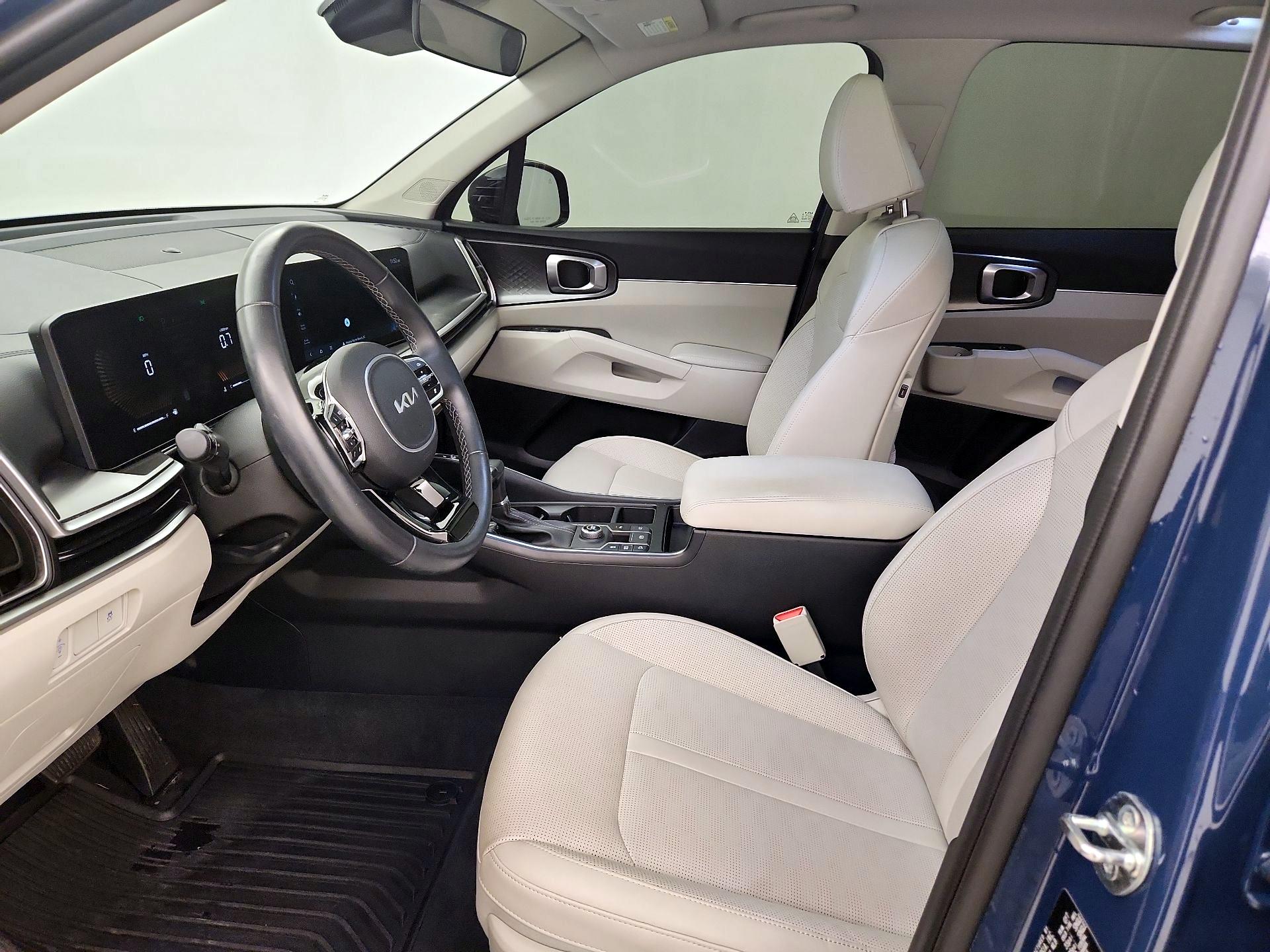 Thumbnail: 2024 Kia Sorento - 11