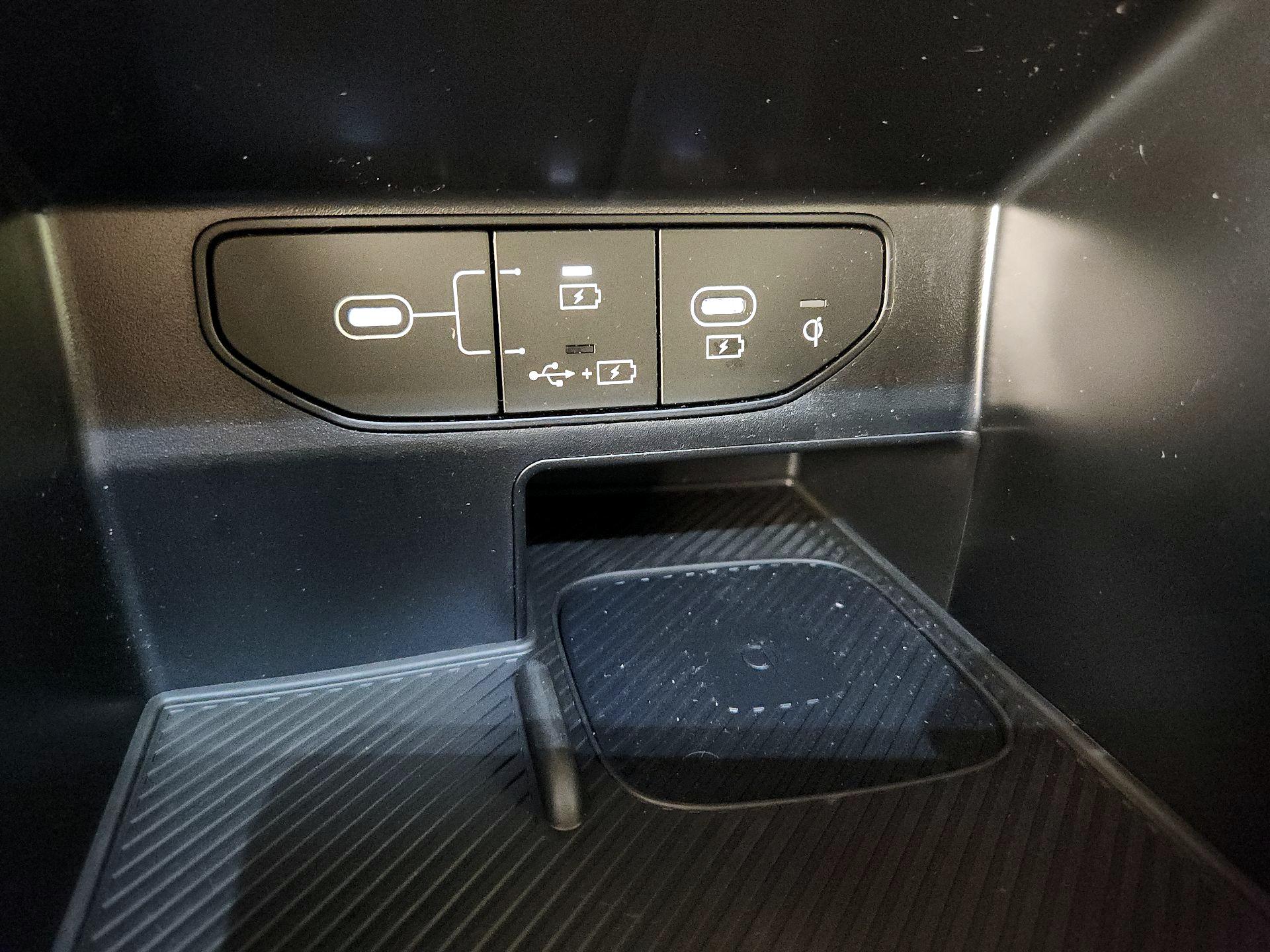 Thumbnail: 2024 Kia Sorento - 19