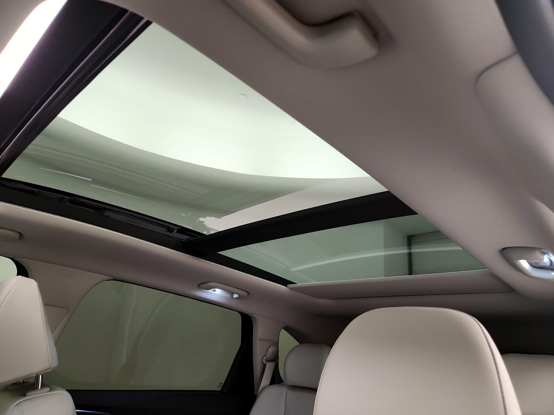 Thumbnail: 2024 Kia Sorento - 20