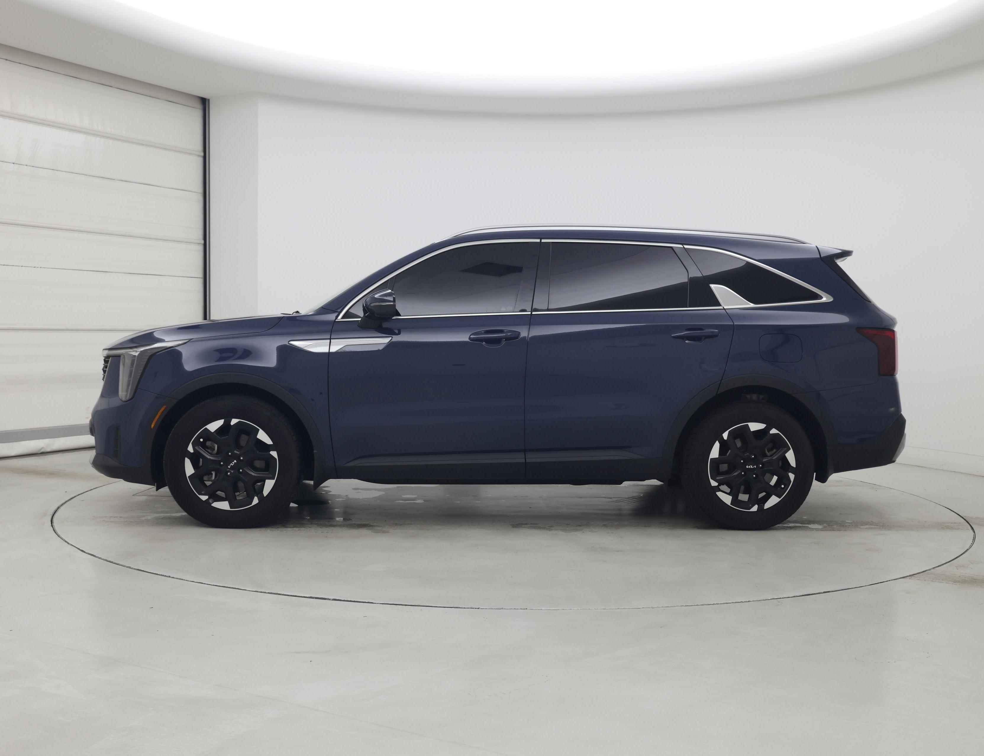 Thumbnail: 2024 Kia Sorento - 3