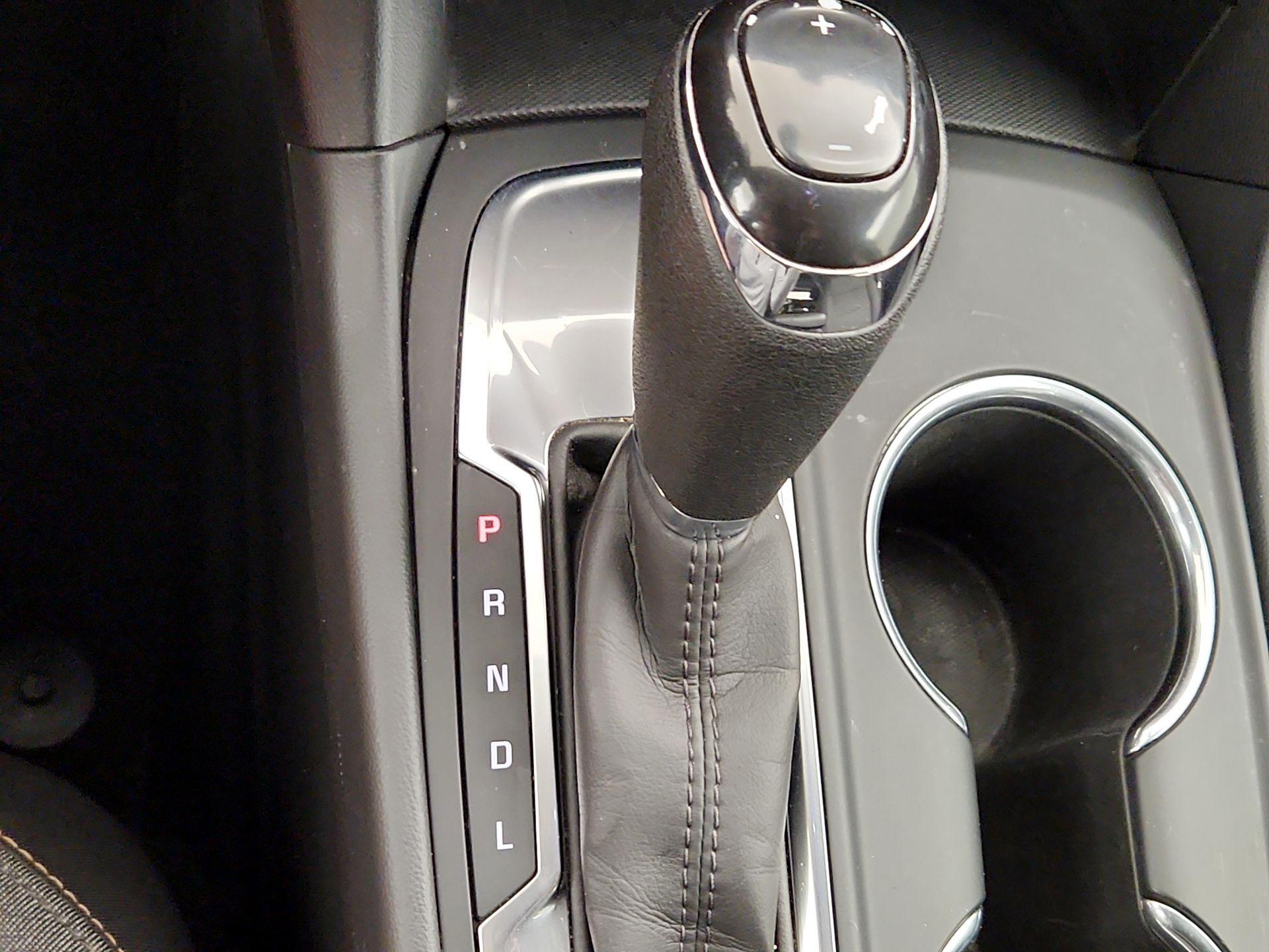 Thumbnail: 2020 Chevrolet Equinox - 15