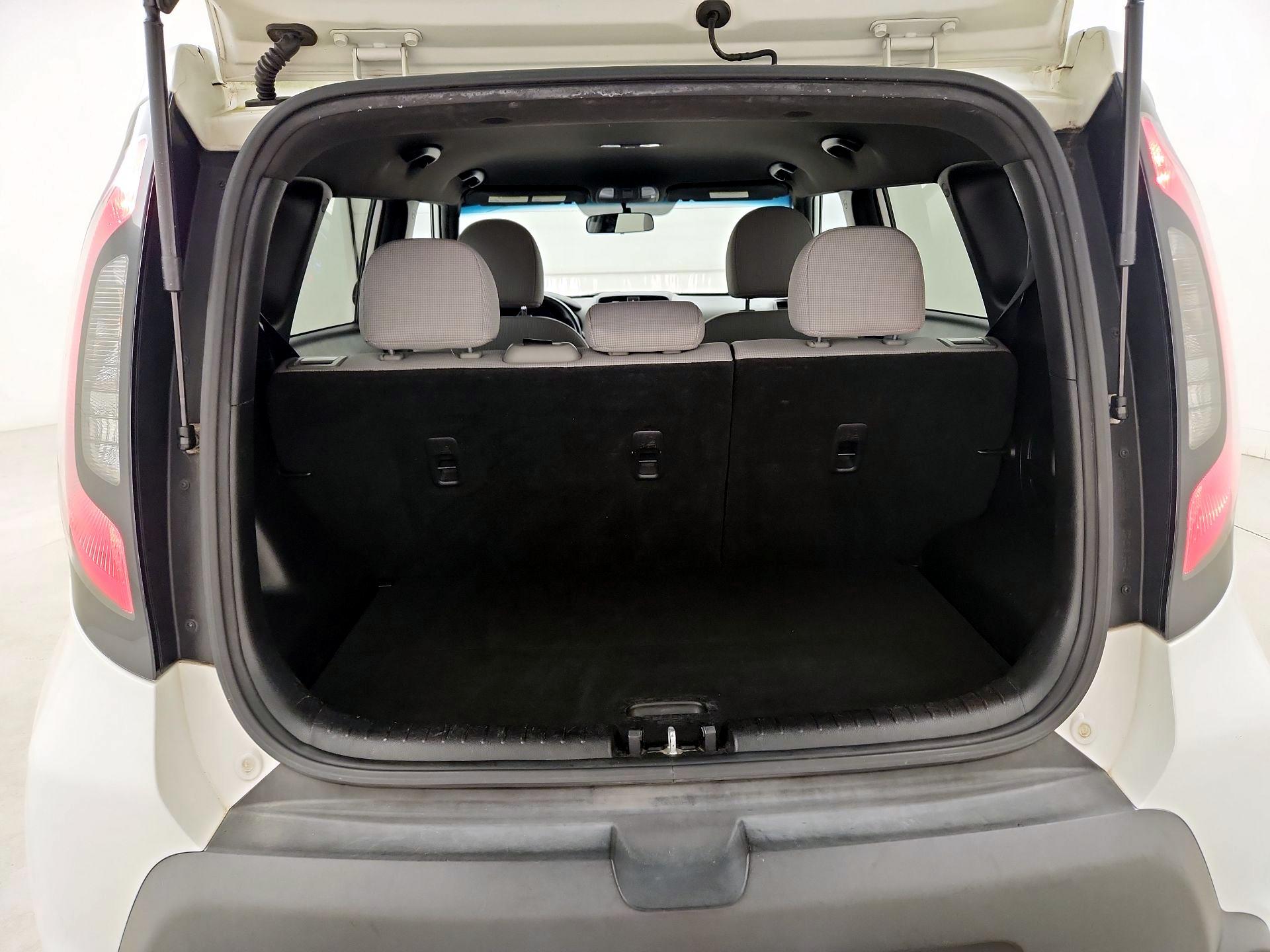 Thumbnail: 2015 Kia Soul - 17