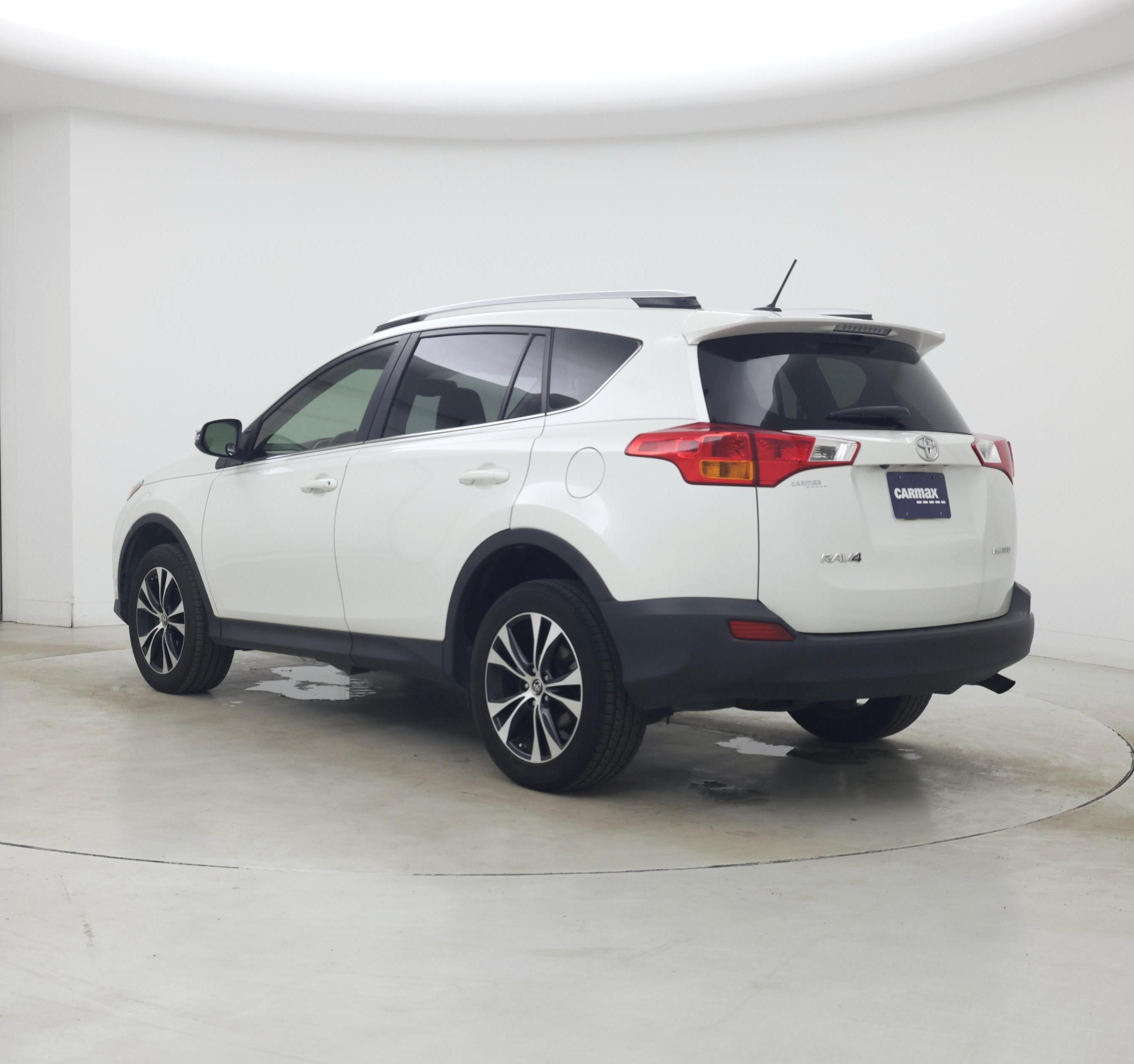 Thumbnail: 2015 Toyota RAV4 - 2