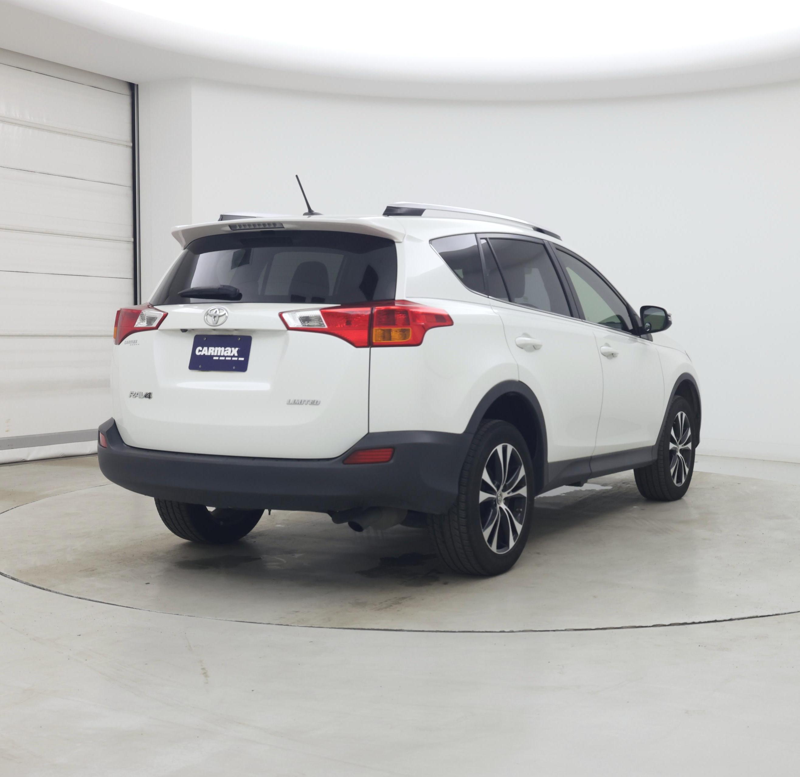 Thumbnail: 2015 Toyota RAV4 - 8