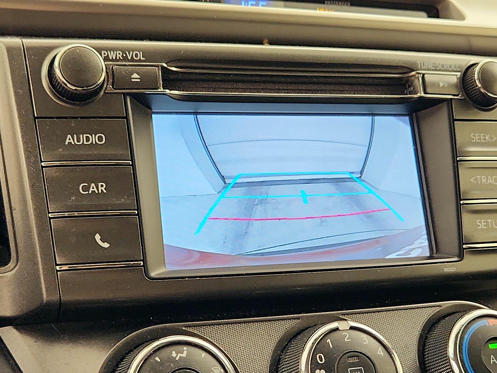 Thumbnail: 2015 Toyota RAV4 - 14