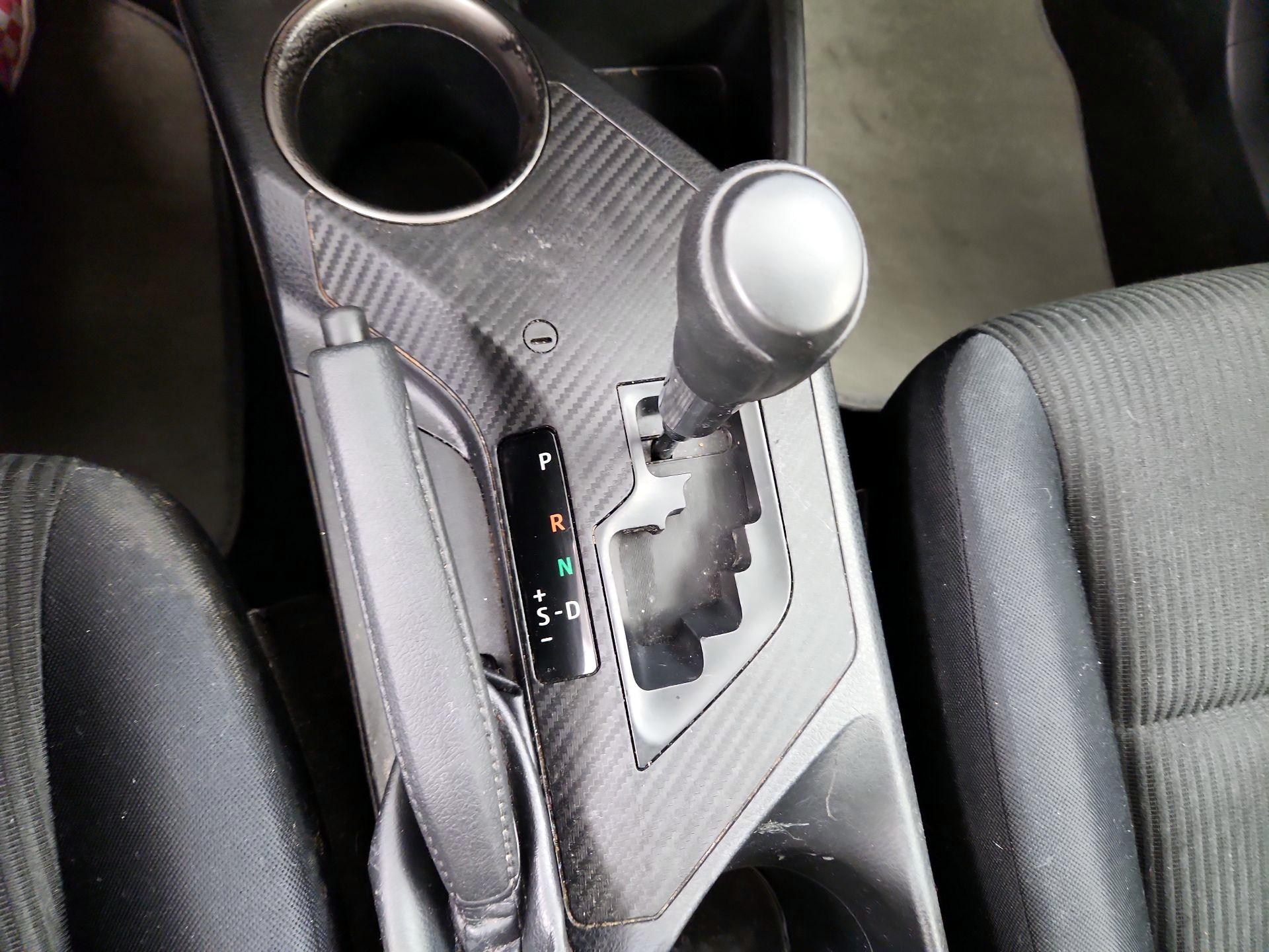 Thumbnail: 2015 Toyota RAV4 - 17