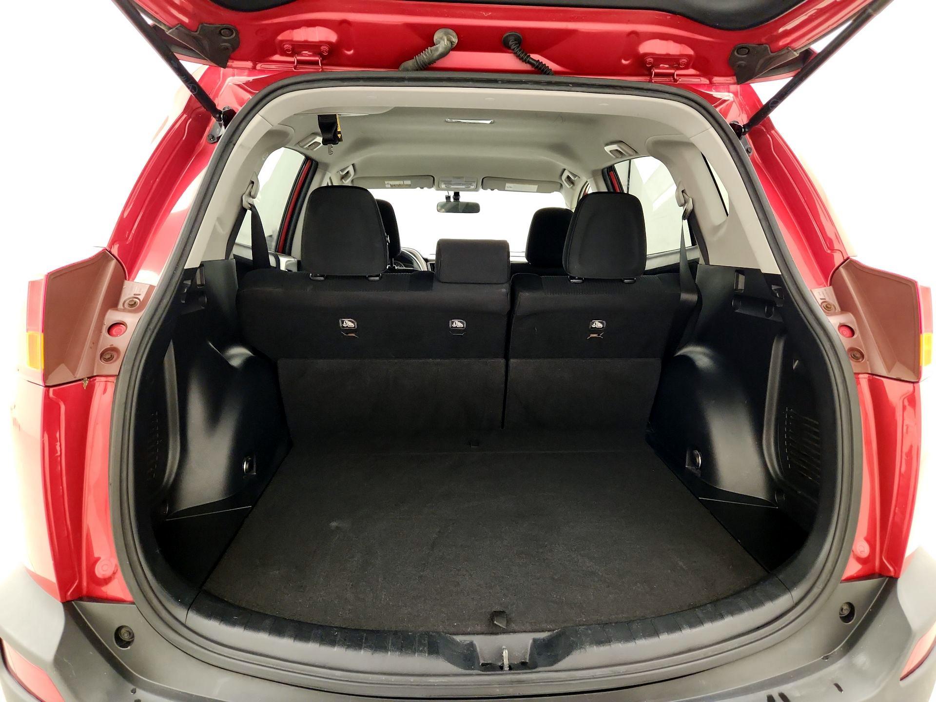 Thumbnail: 2015 Toyota RAV4 - 20