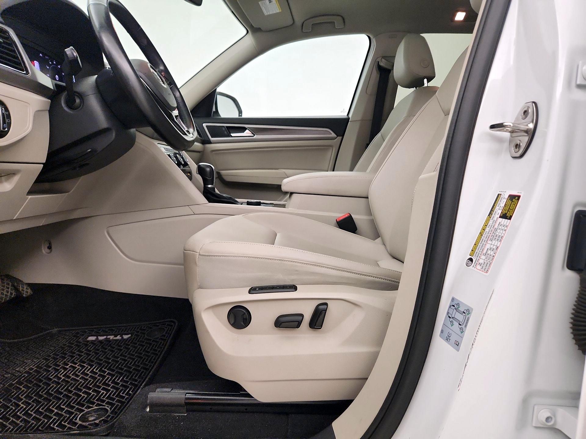 Thumbnail: 2019 Volkswagen Atlas - 11