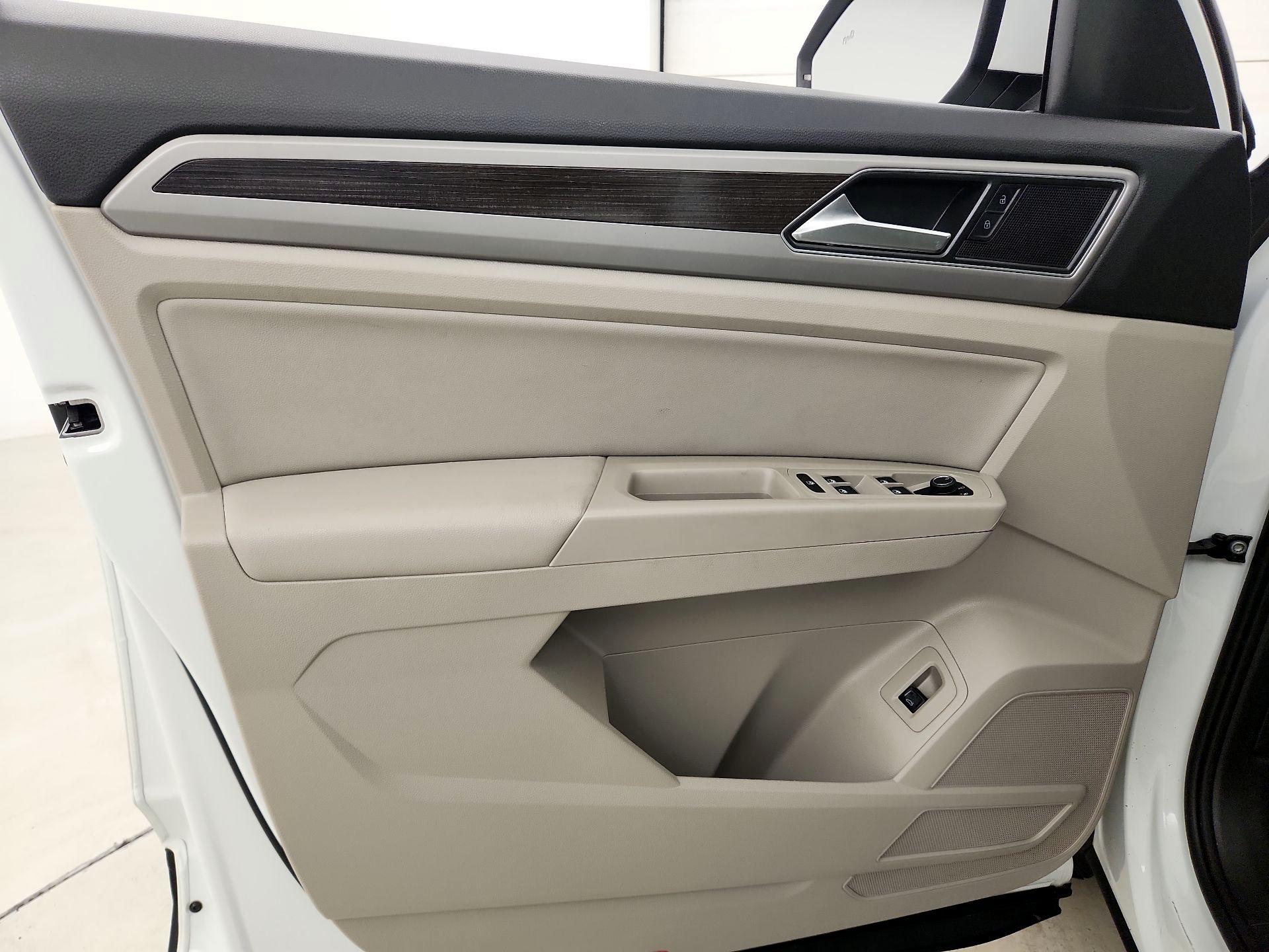 Thumbnail: 2019 Volkswagen Atlas - 12