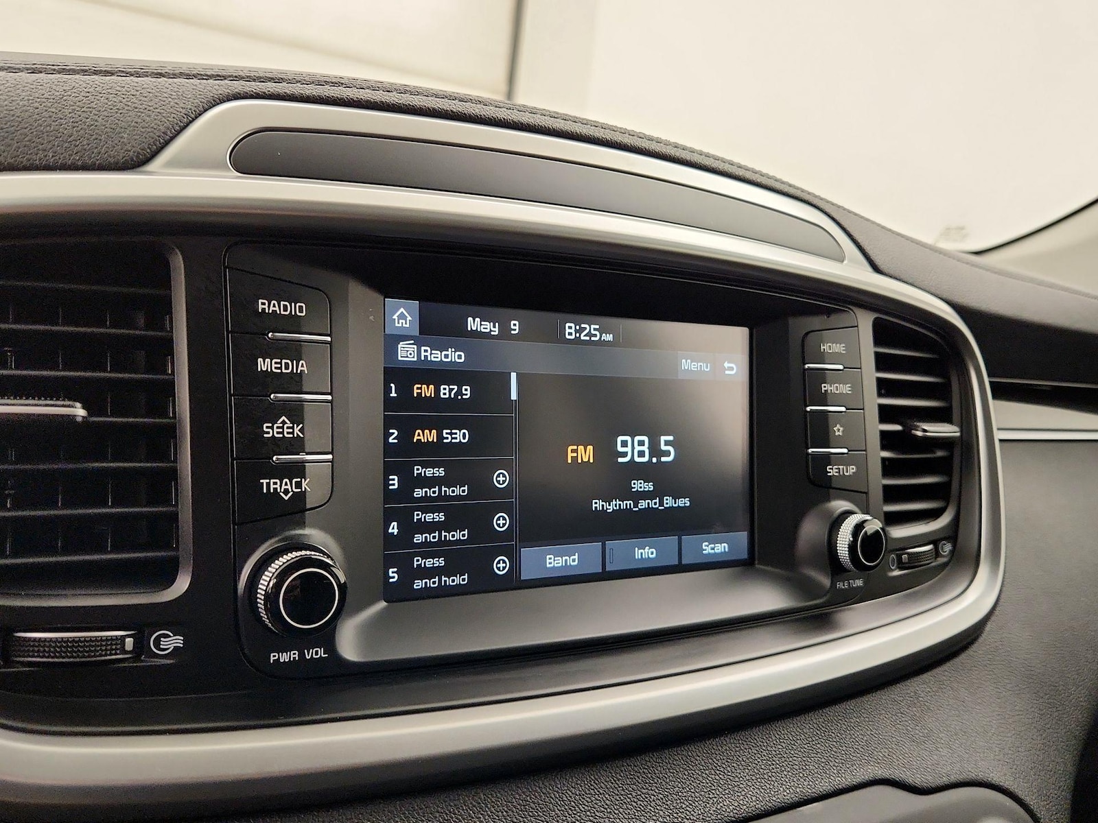 2020 Kia Sorento EX - Photo 14