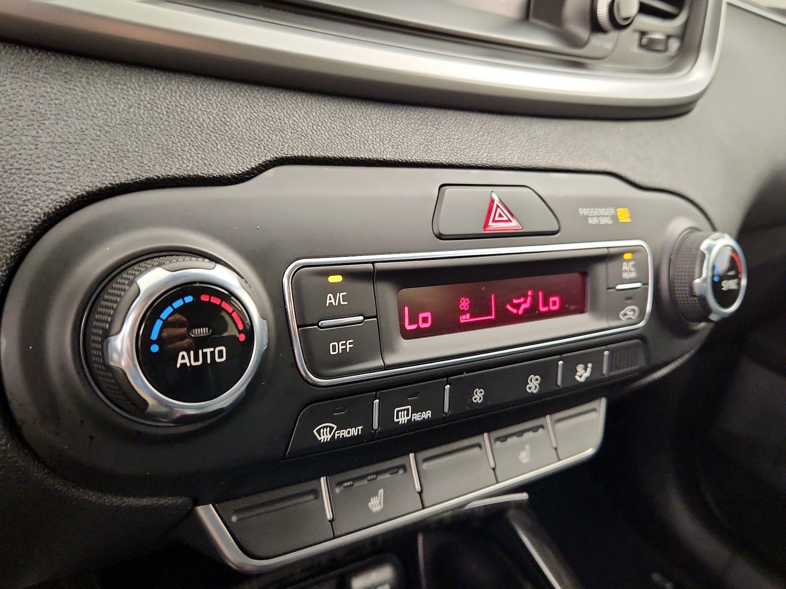2020 Kia Sorento EX - Photo 15