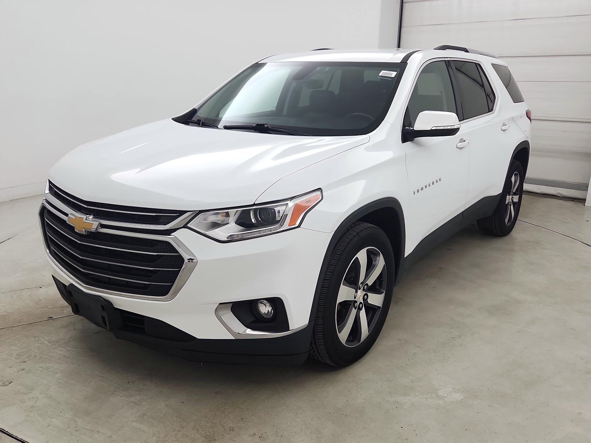 Thumbnail: 2018 Chevrolet Traverse - 3