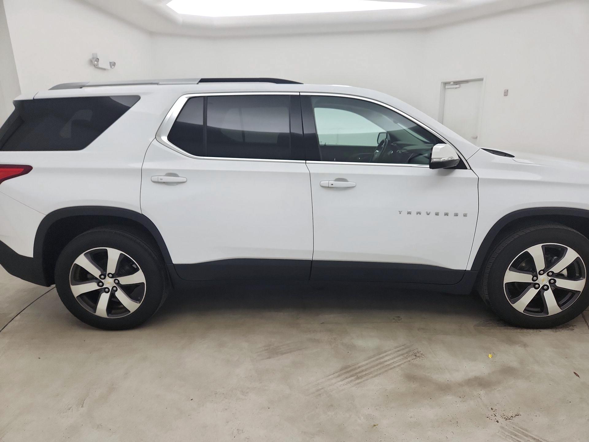 Thumbnail: 2018 Chevrolet Traverse - 4