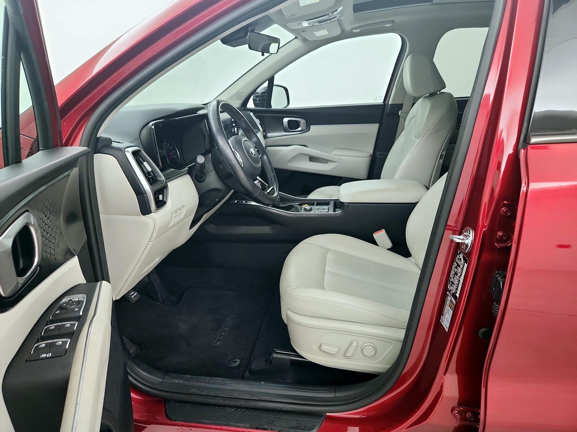 Thumbnail: 2021 Kia Sorento - 9