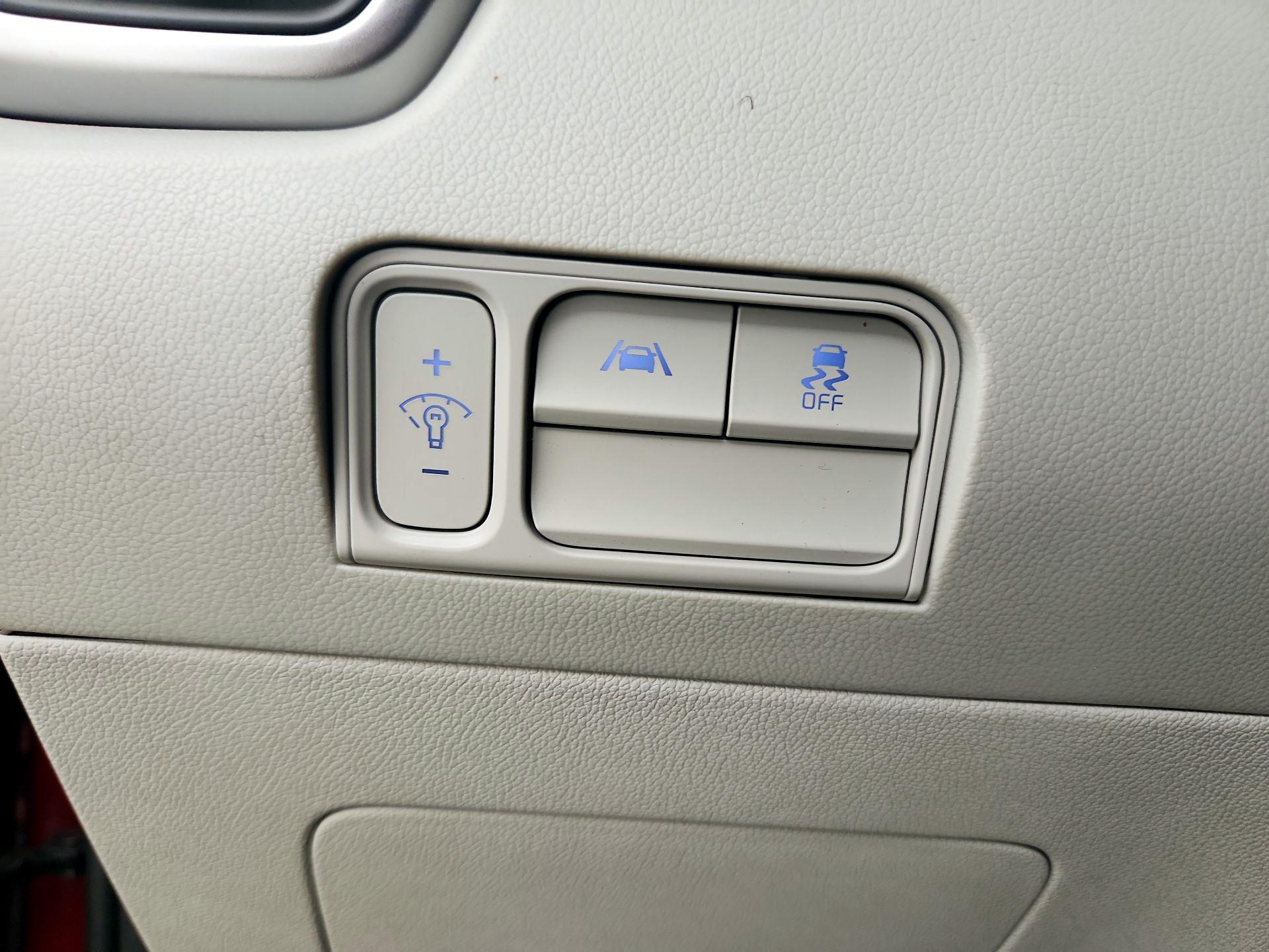 Thumbnail: 2021 Kia Sorento - 11