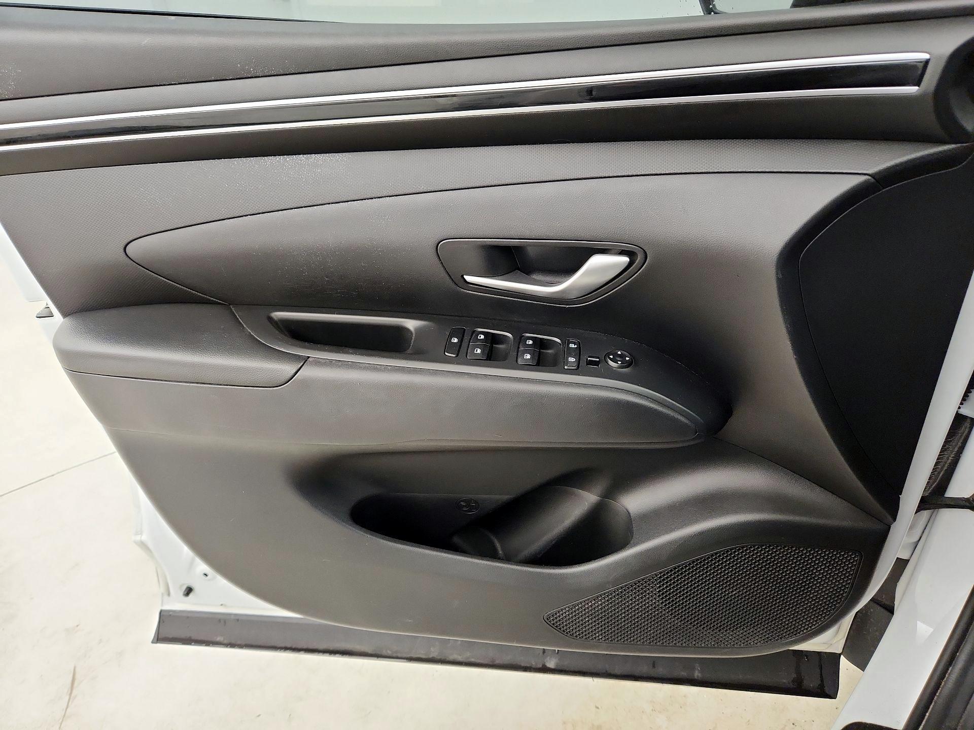 Thumbnail: 2022 Hyundai Tucson - 10