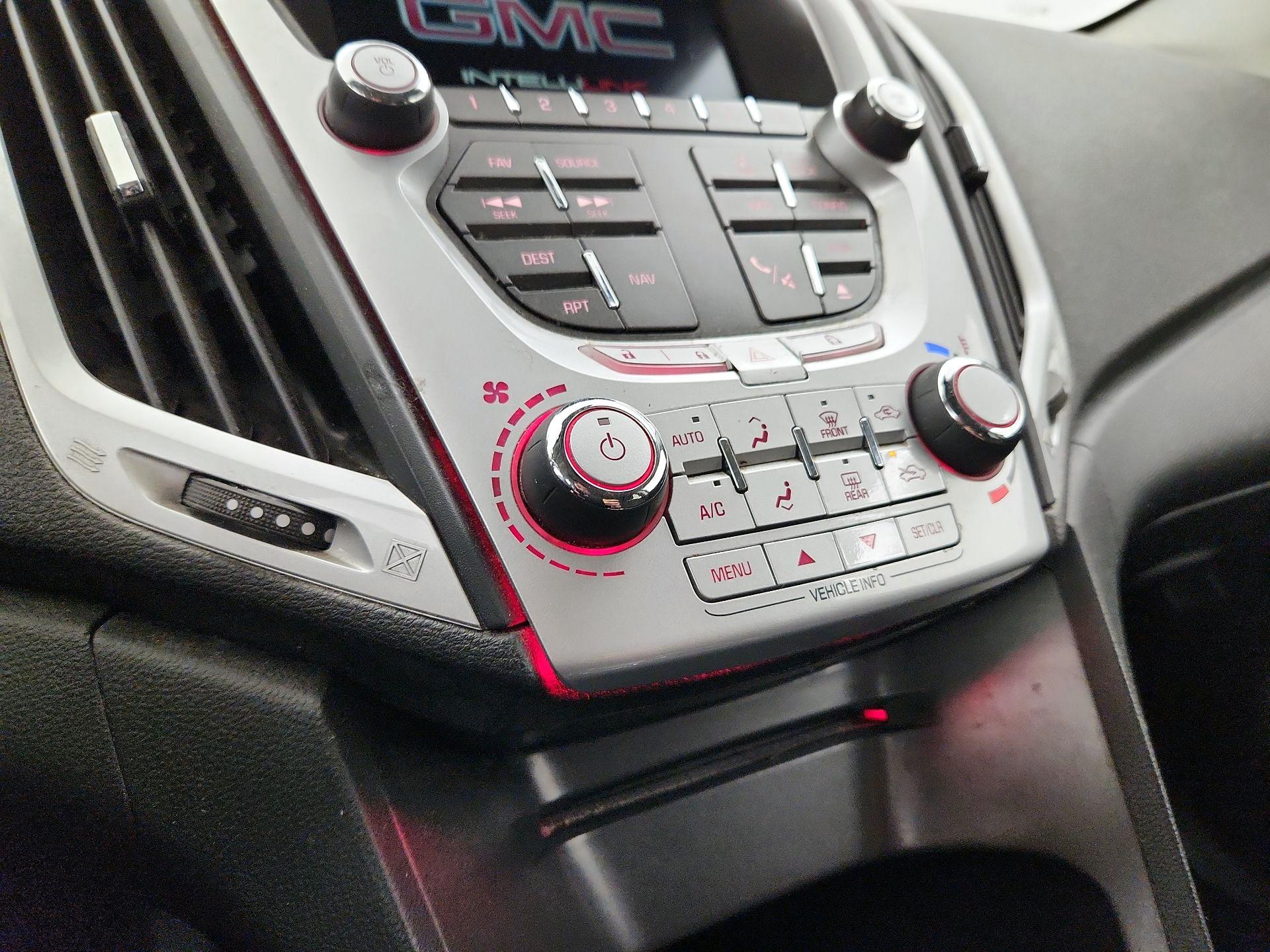 Thumbnail: 2015 GMC Terrain - 13