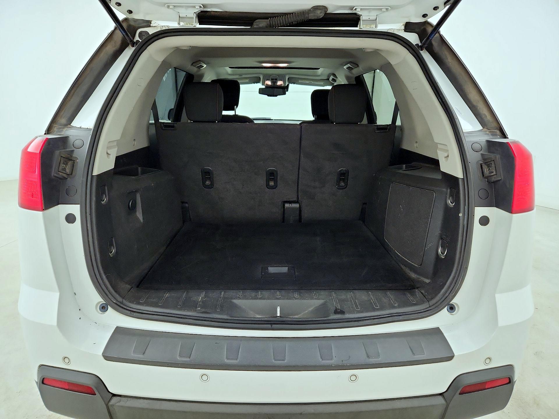 Thumbnail: 2015 GMC Terrain - 18