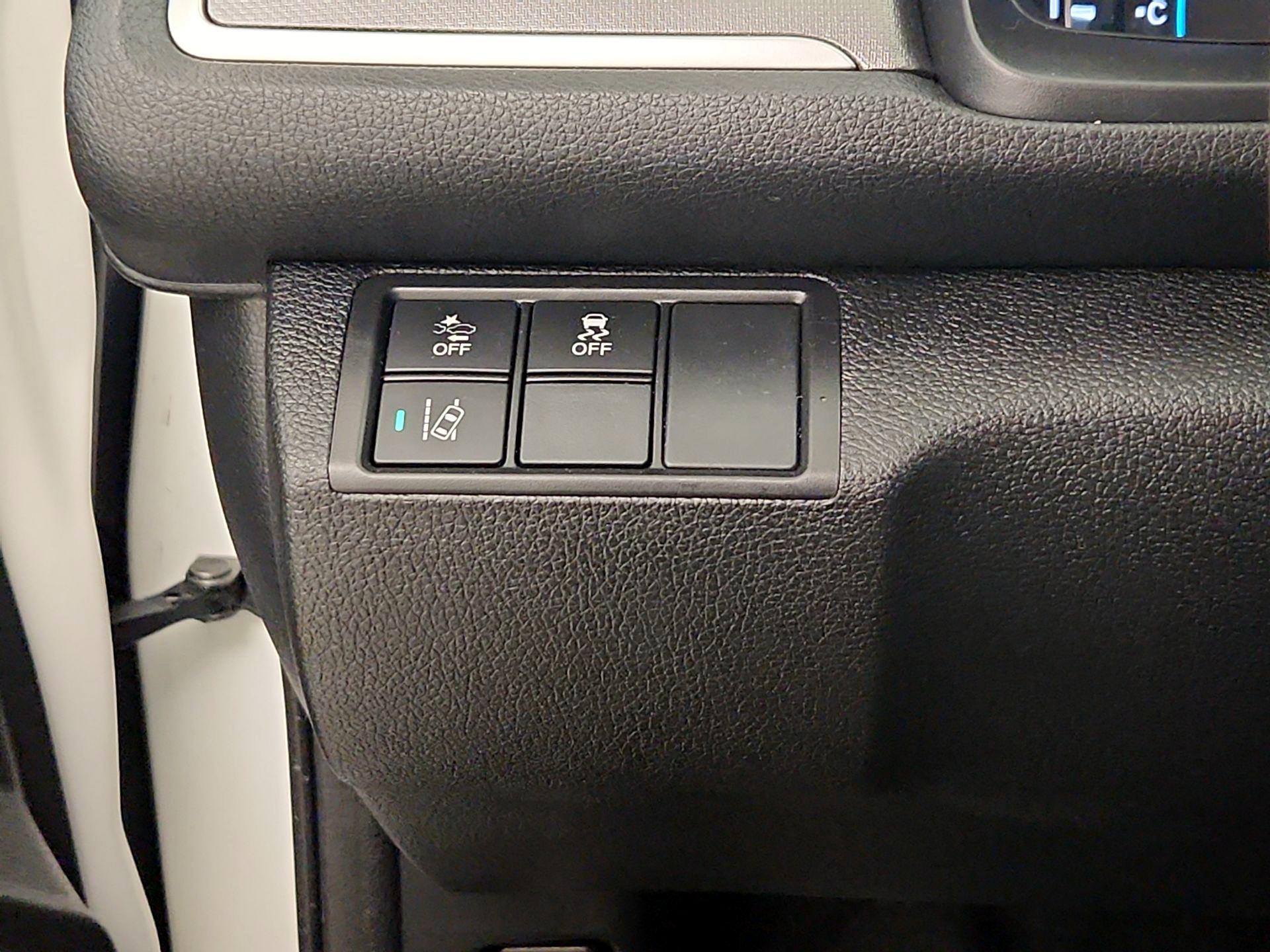 Thumbnail: 2016 Honda Civic - 11