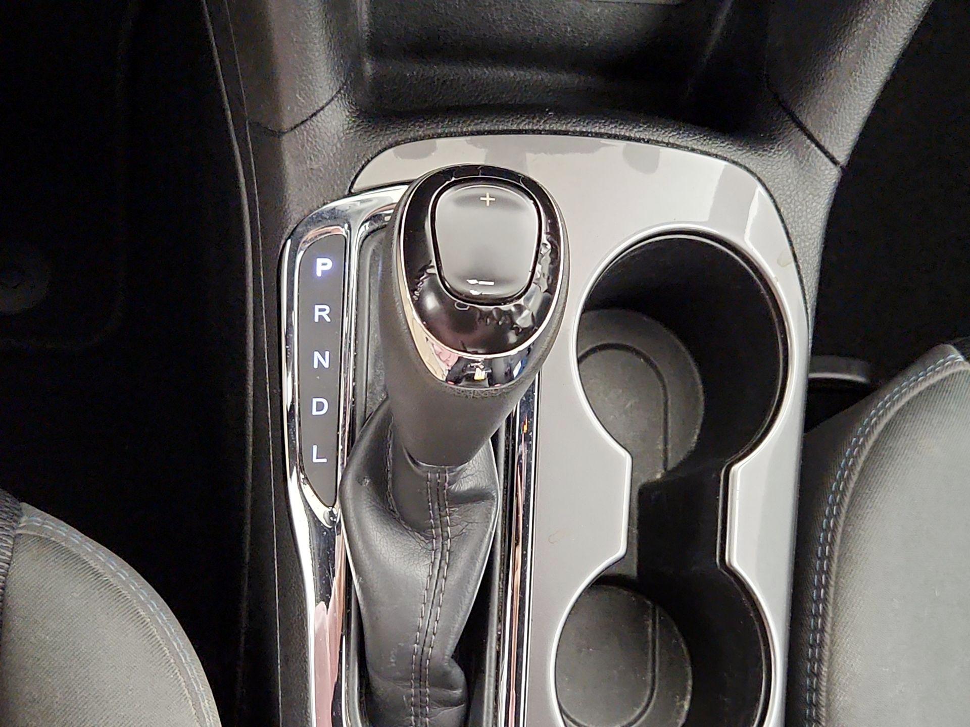 Thumbnail: 2017 Chevrolet Cruze - 15