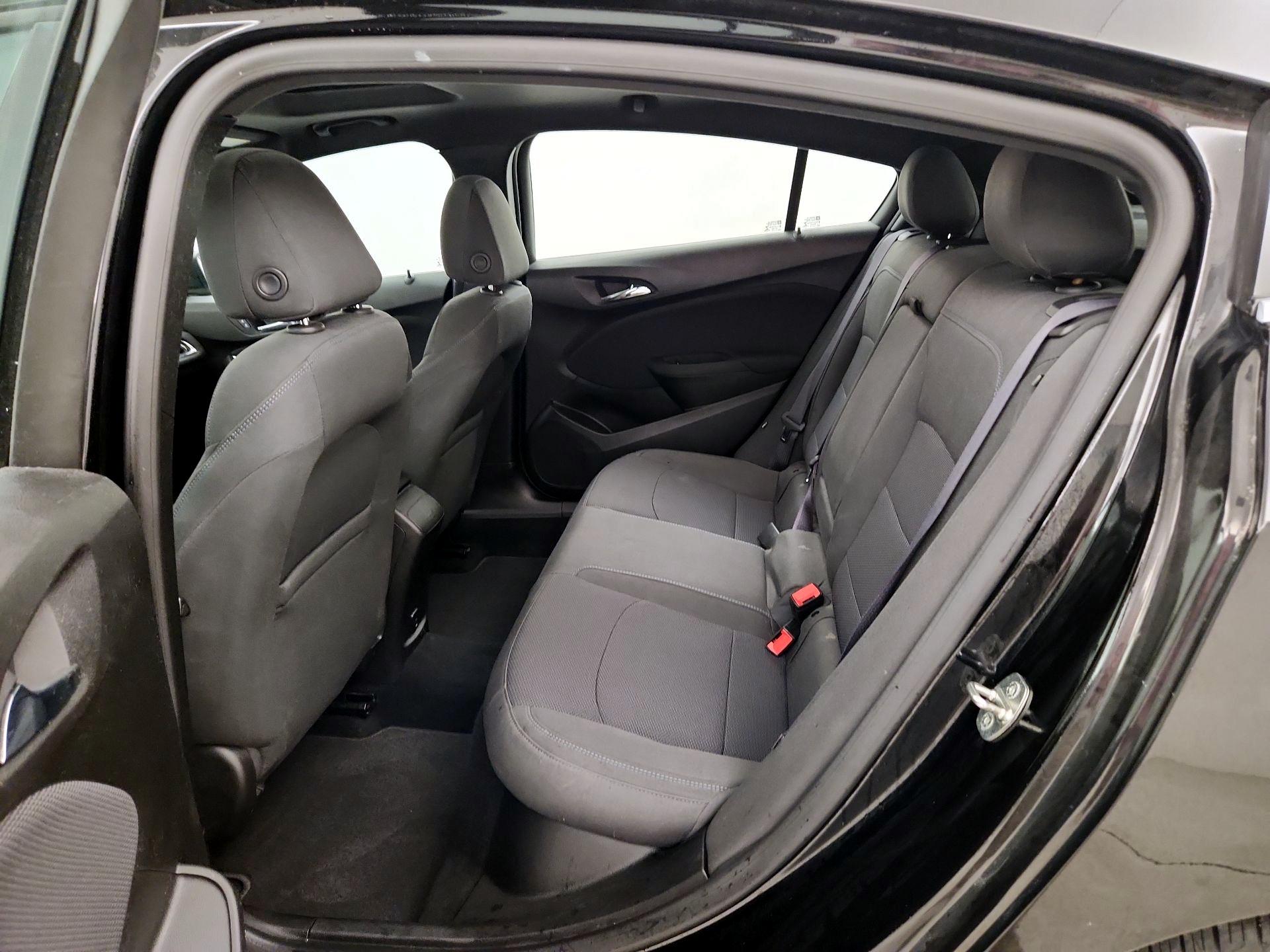 Thumbnail: 2017 Chevrolet Cruze - 18