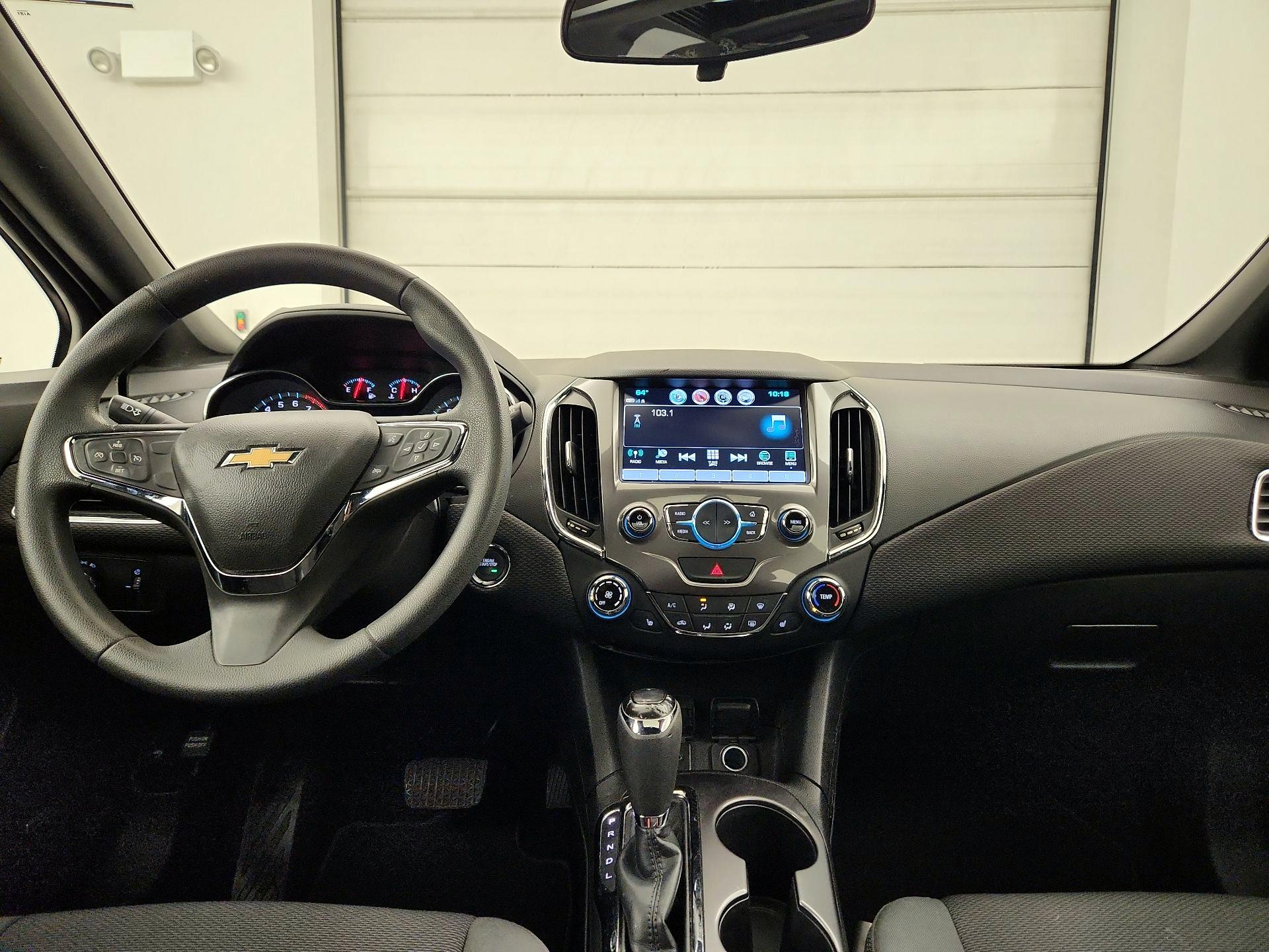 Thumbnail: 2017 Chevrolet Cruze - 8