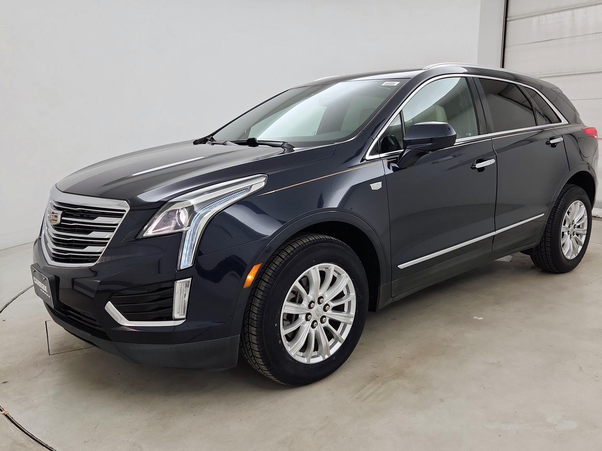 Thumbnail: 2017 Cadillac XT5 - 3