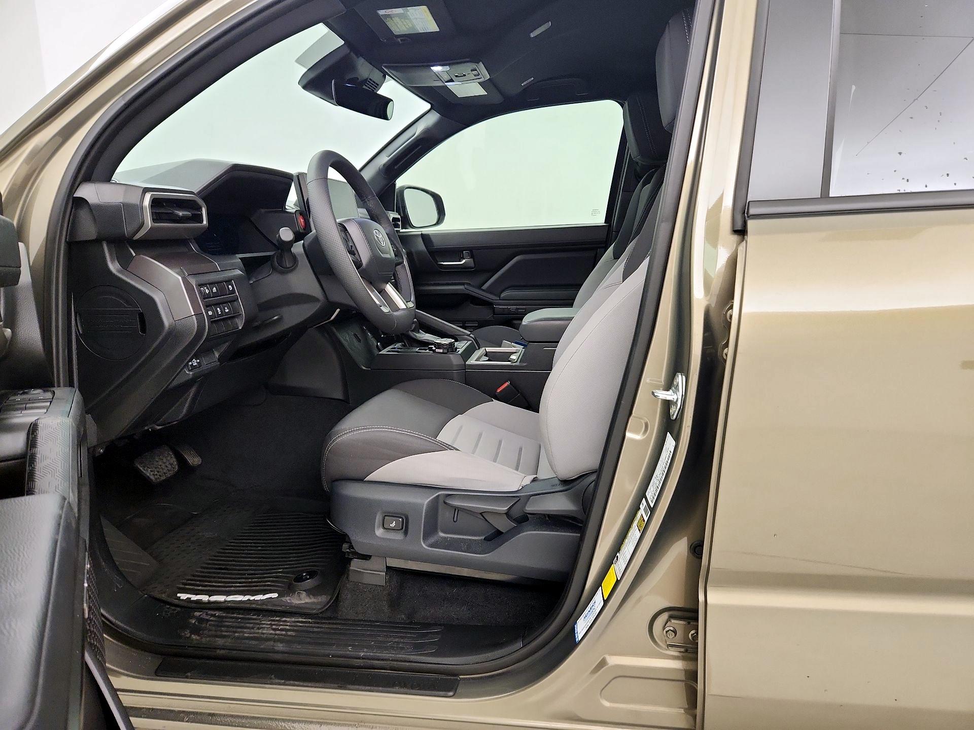 Thumbnail: 2025 Toyota Tacoma - 9