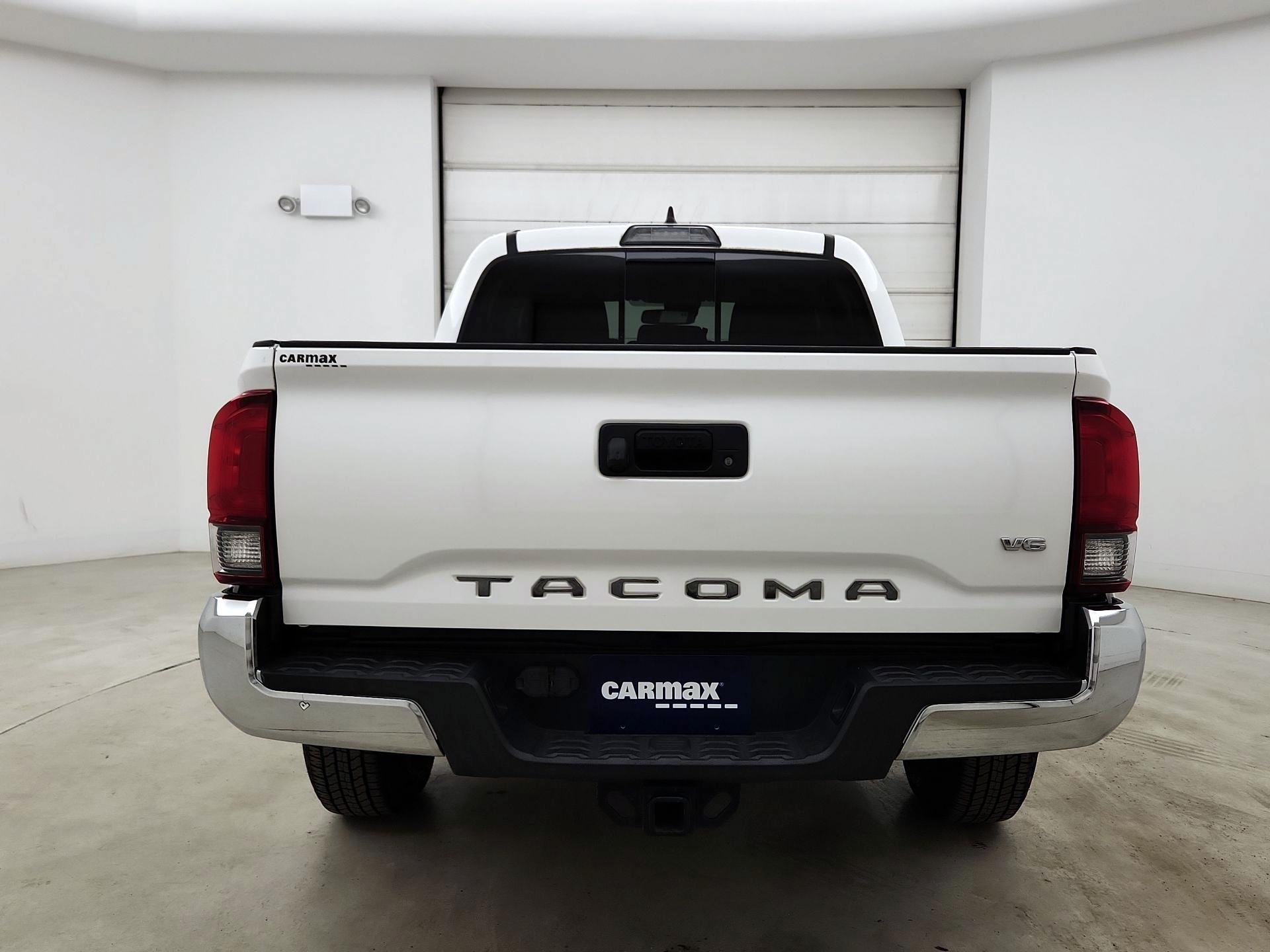 Thumbnail: 2019 Toyota Tacoma - 6