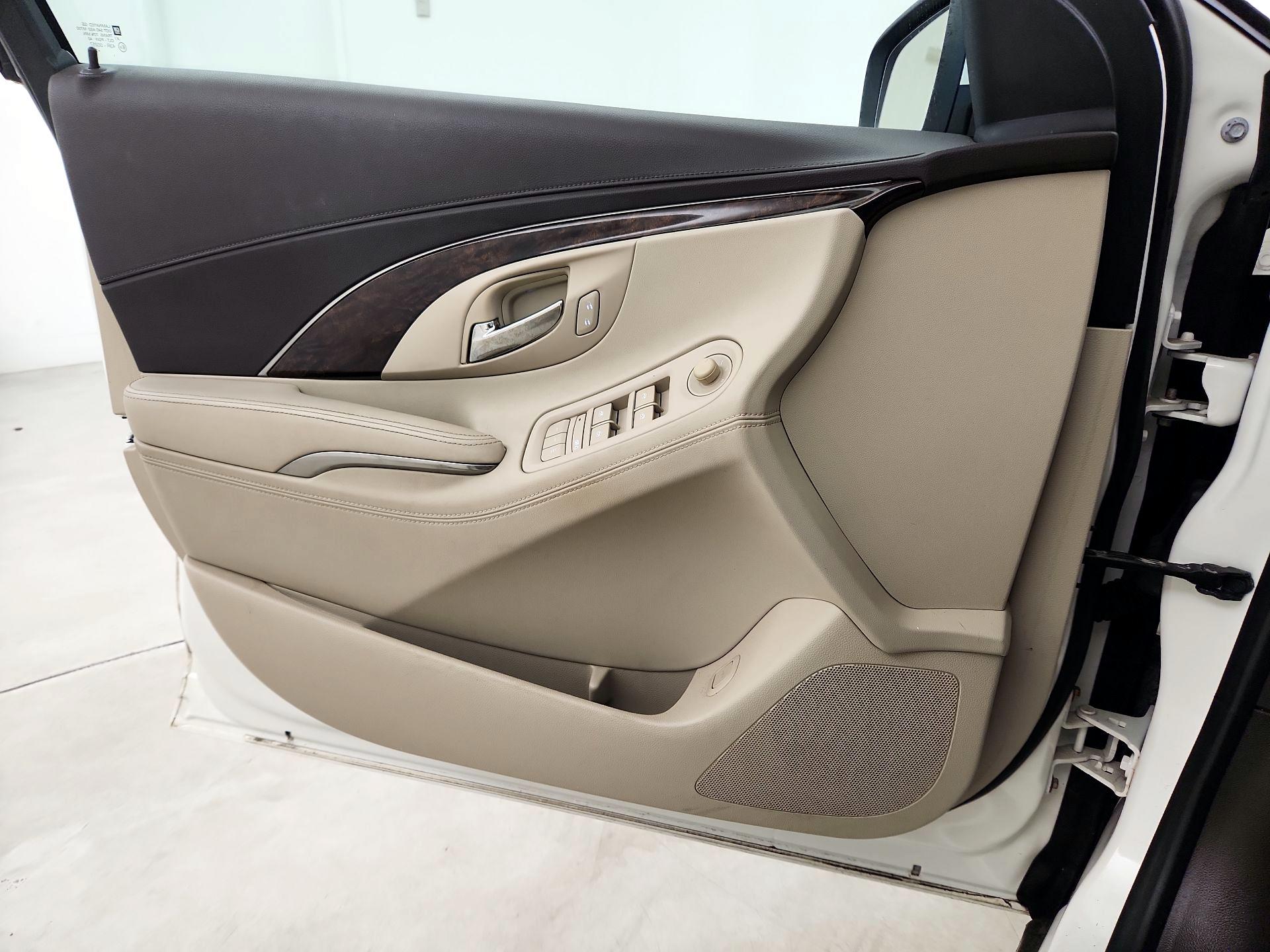 Thumbnail: 2014 Buick LaCrosse - 12