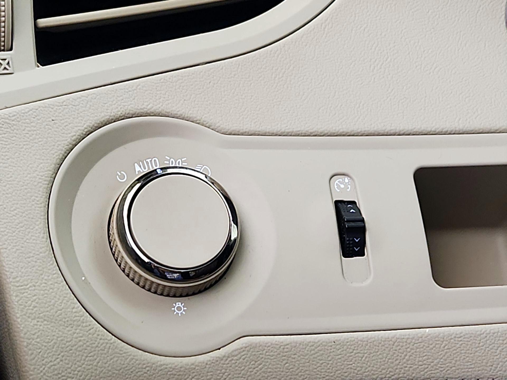Thumbnail: 2014 Buick LaCrosse - 13