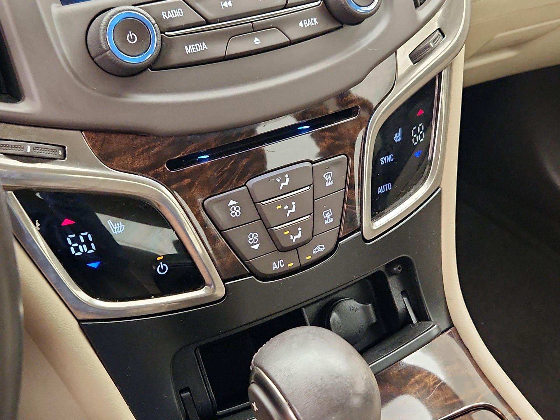 Thumbnail: 2014 Buick LaCrosse - 16