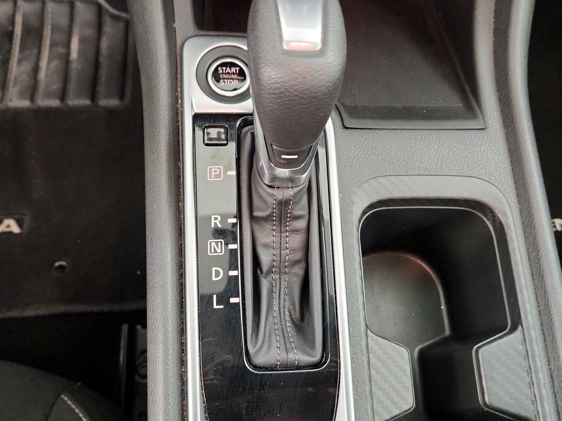 Thumbnail: 2021 Nissan Sentra - 15