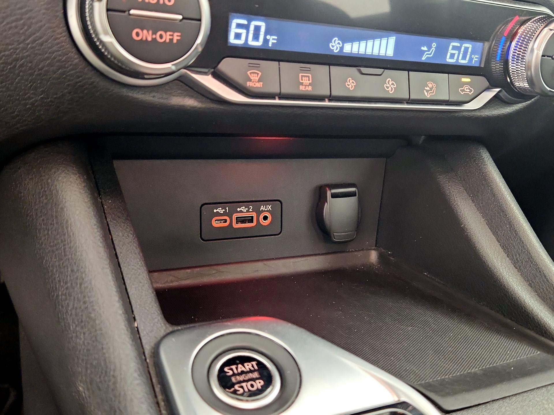 Thumbnail: 2021 Nissan Sentra - 16