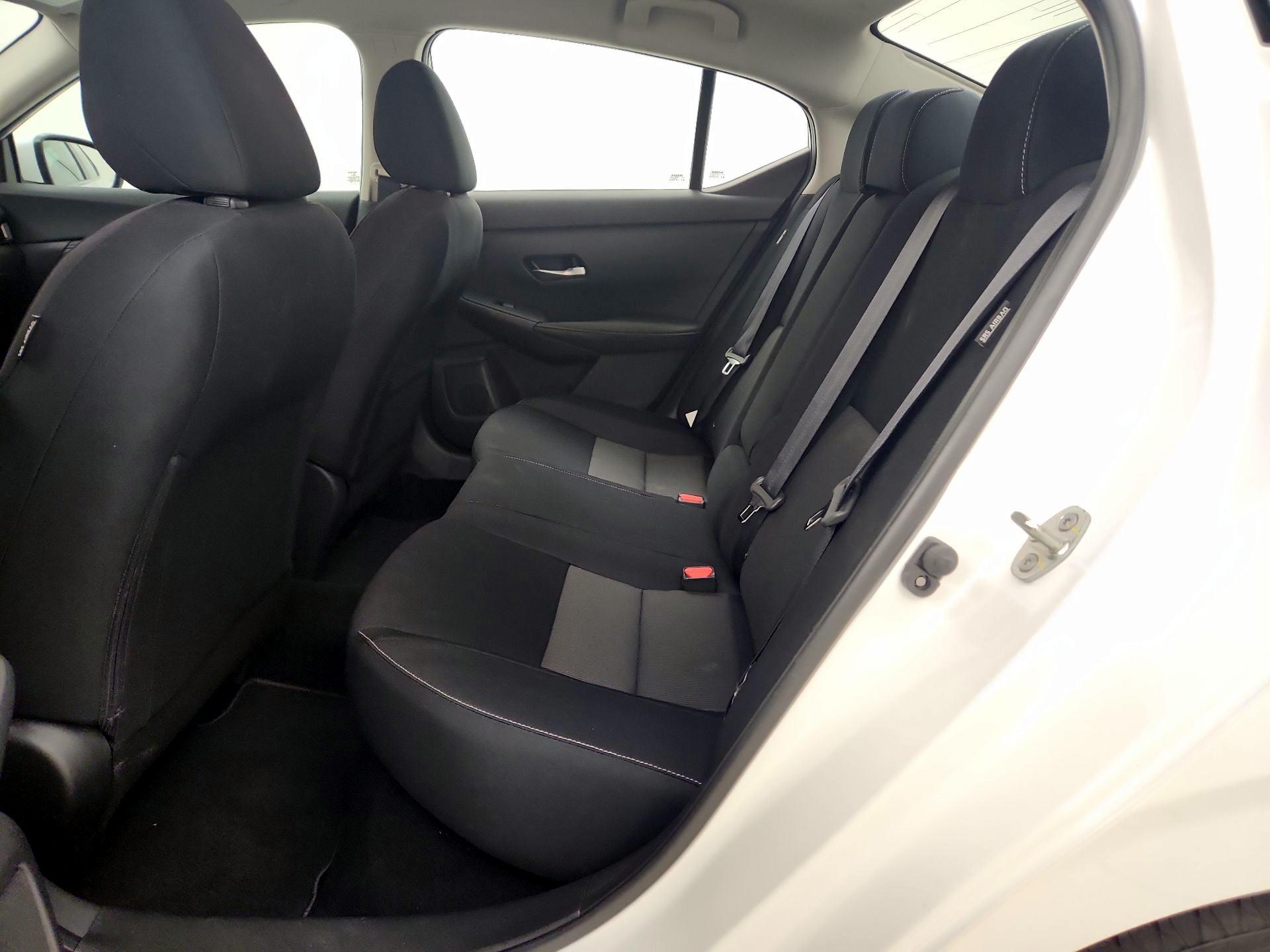 Thumbnail: 2021 Nissan Sentra - 17