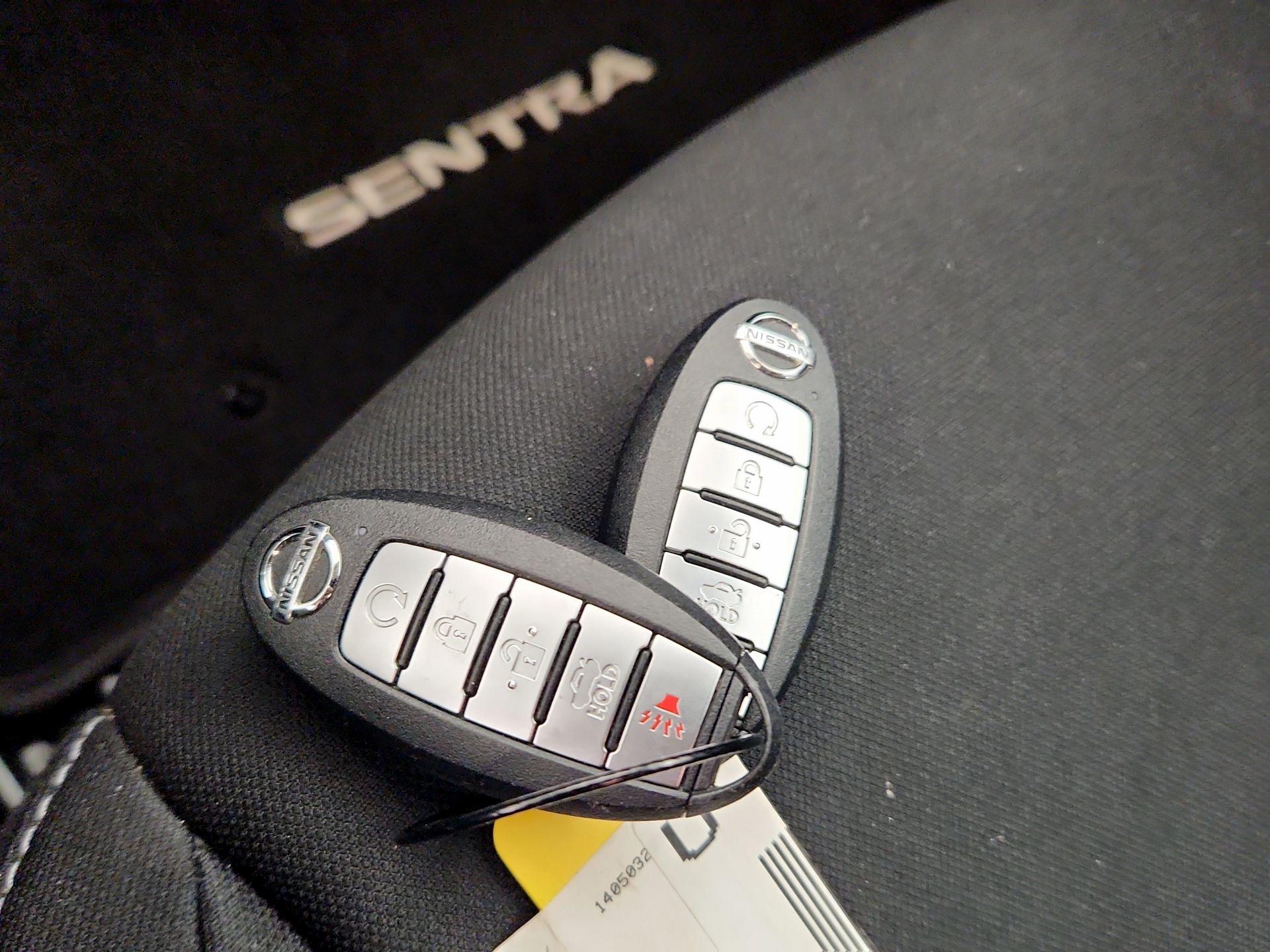 Thumbnail: 2021 Nissan Sentra - 20