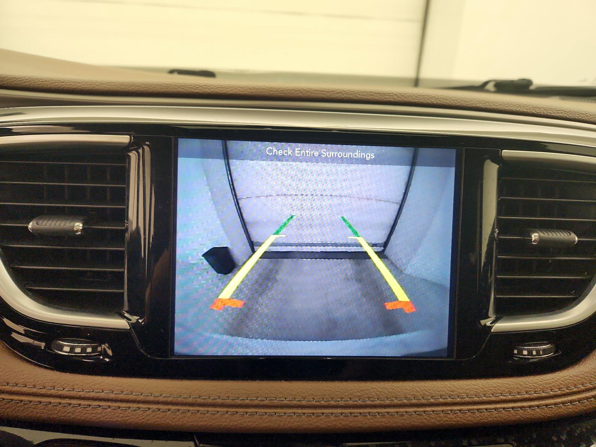 Thumbnail: 2018 Chrysler Pacifica - 15