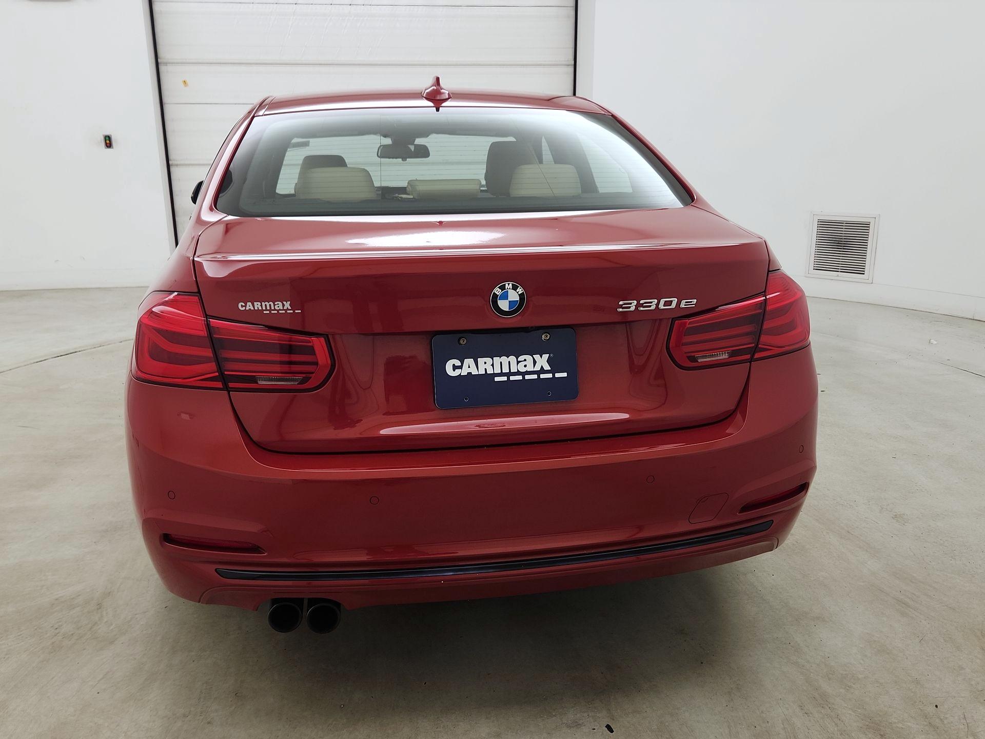 Thumbnail: 2017 BMW 3 Series - 6