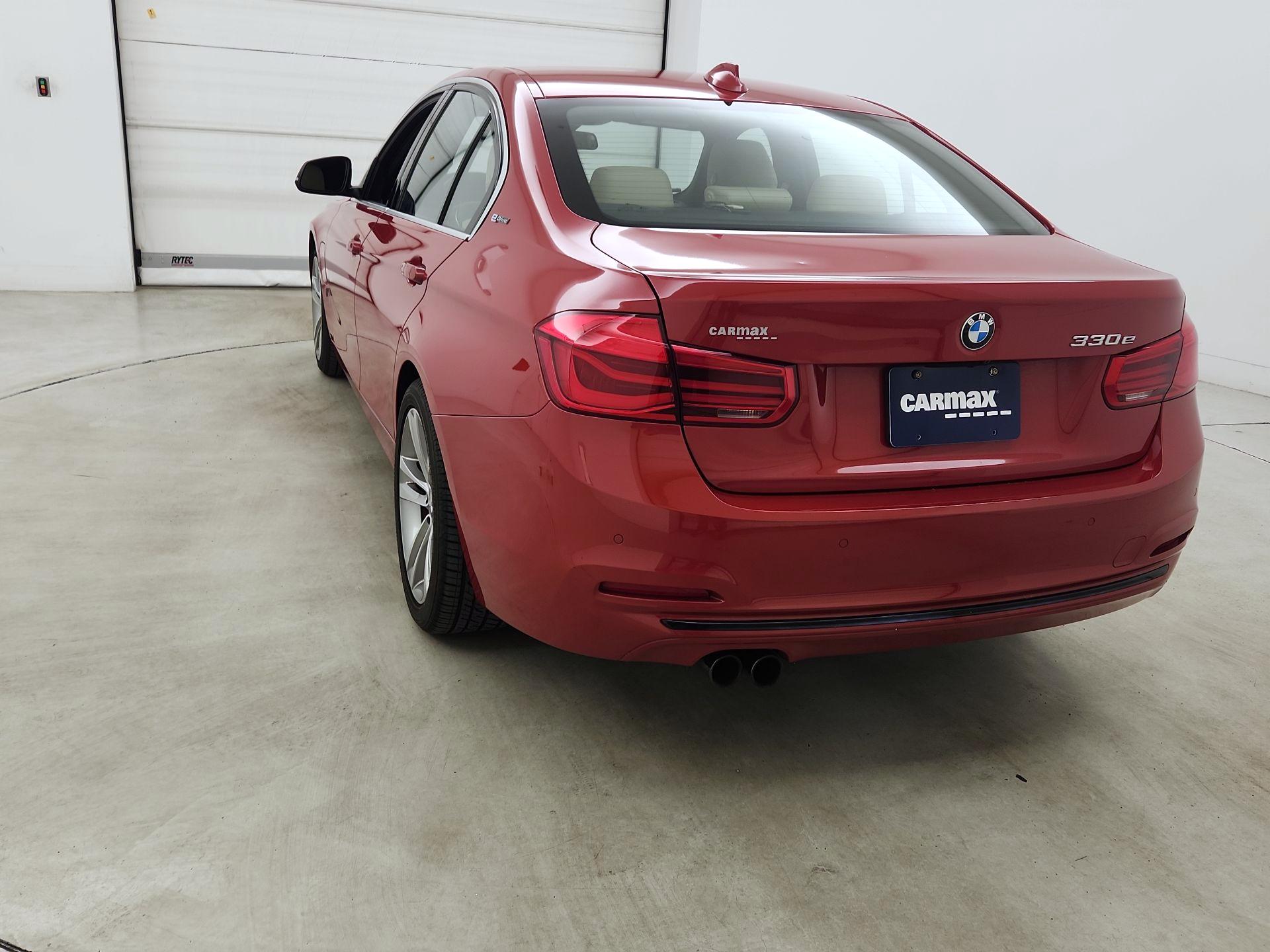 Thumbnail: 2017 BMW 3 Series - 7