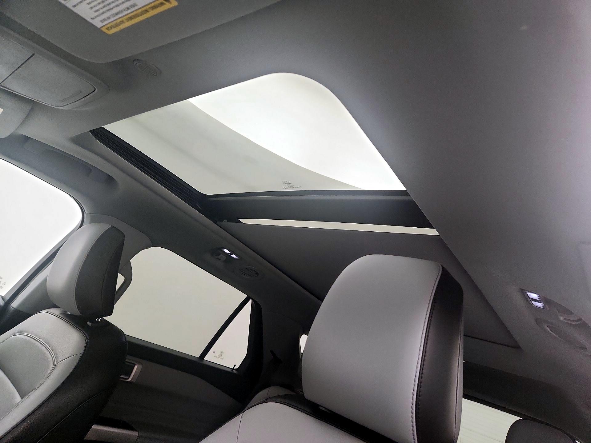 Thumbnail: 2021 Ford Explorer - 20