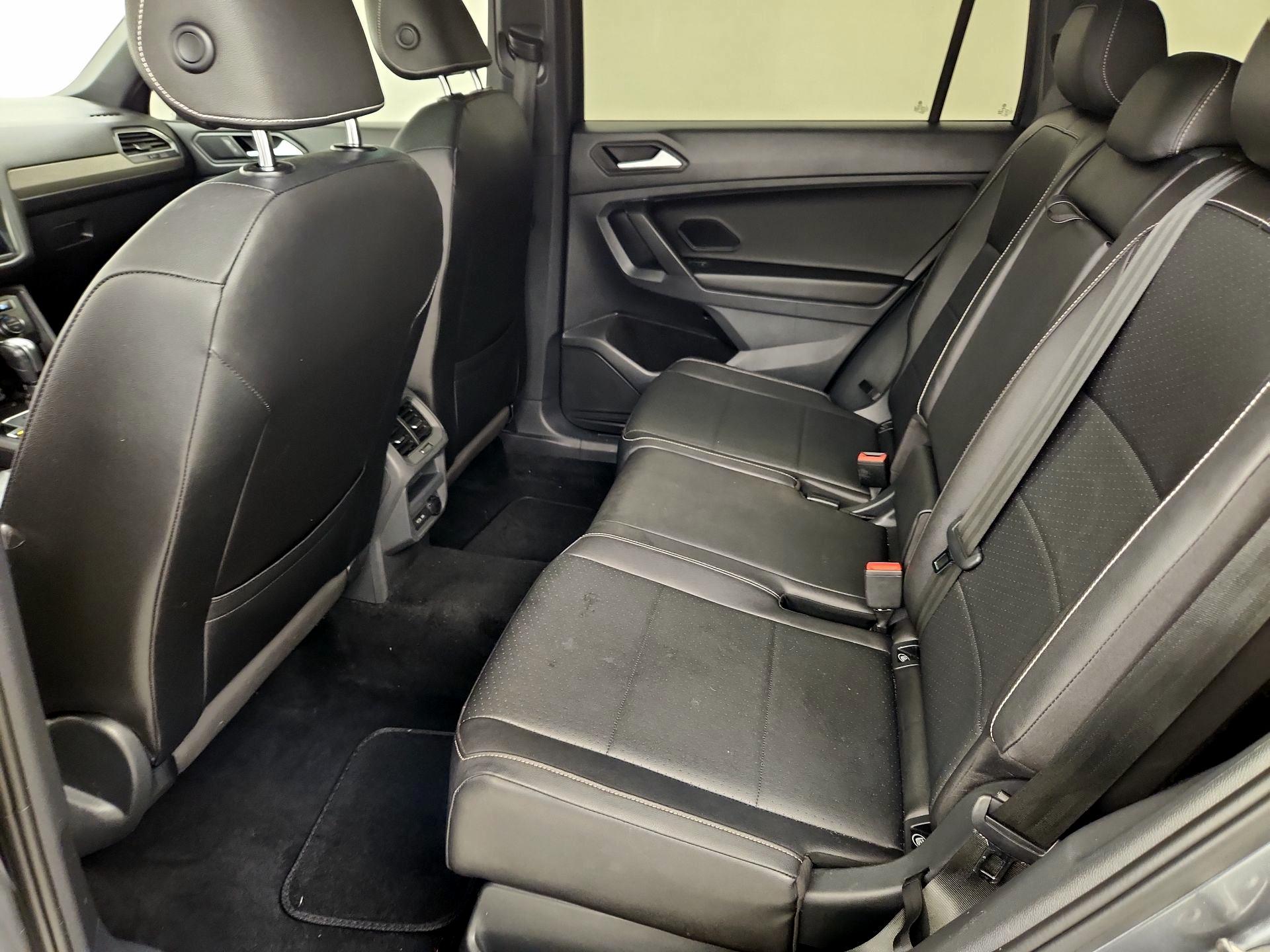 Thumbnail: 2021 Volkswagen Tiguan - 18