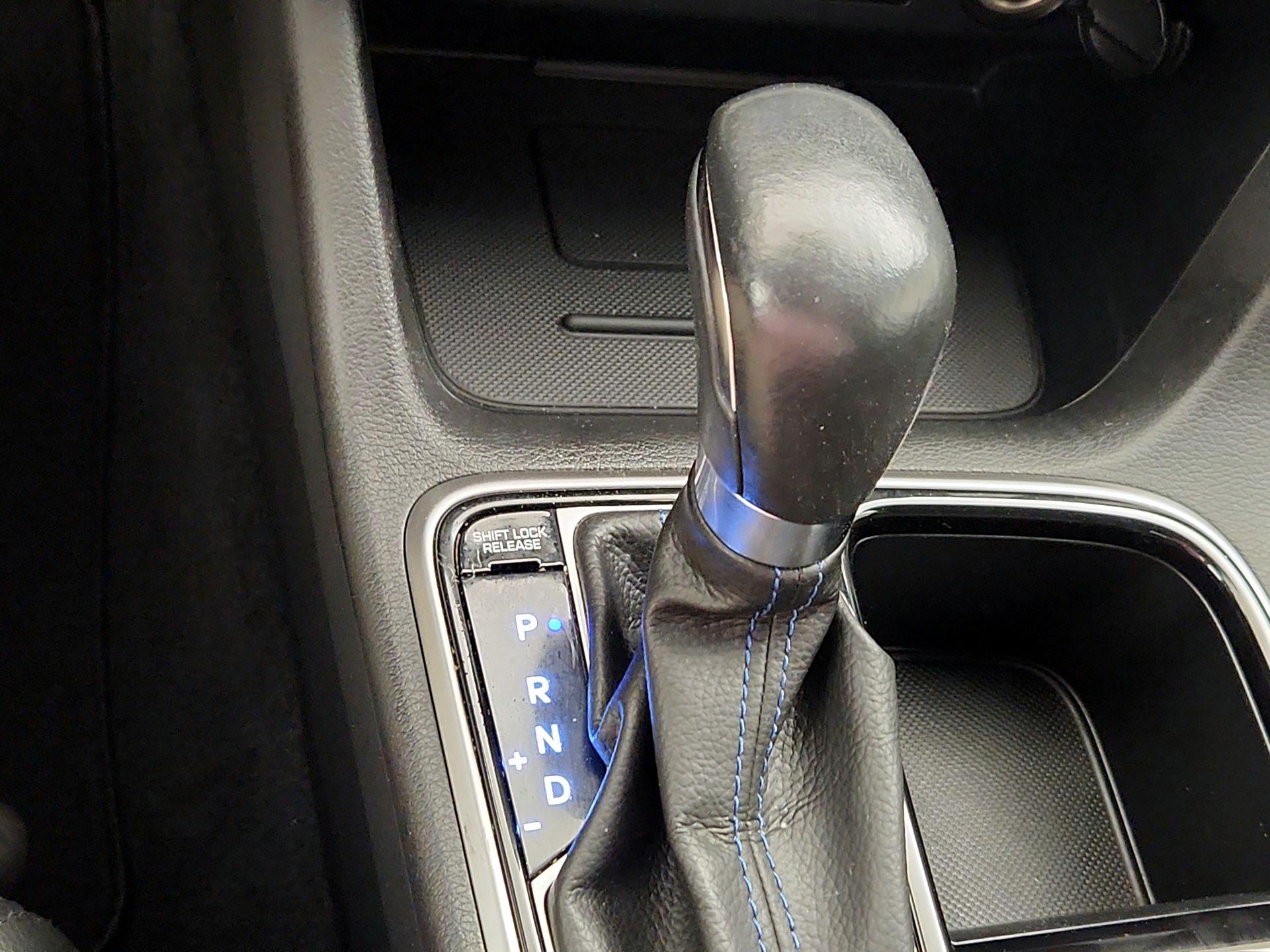 Thumbnail: 2018 Hyundai Sonata - 16