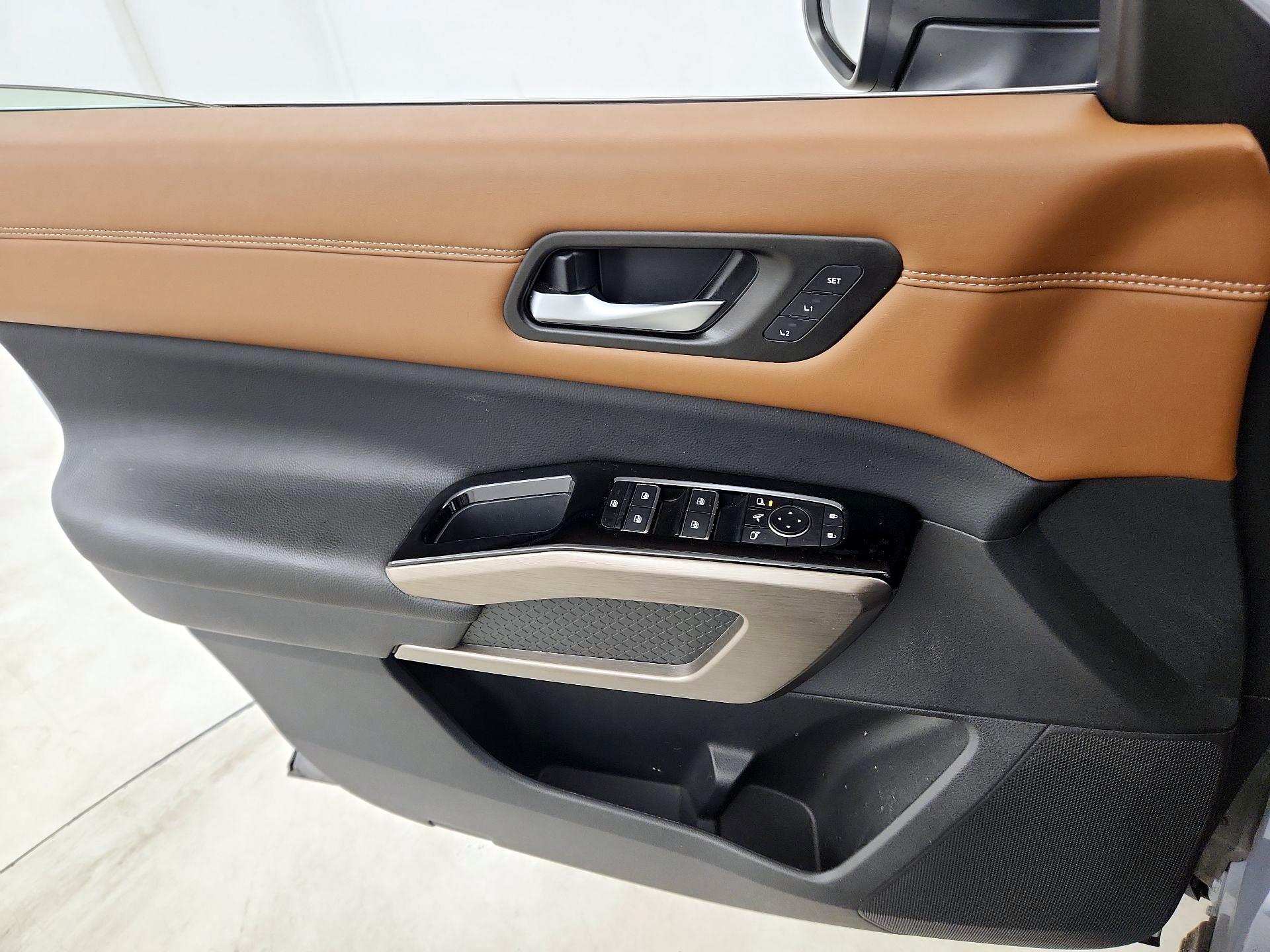 Thumbnail: 2024 Nissan Pathfinder - 12