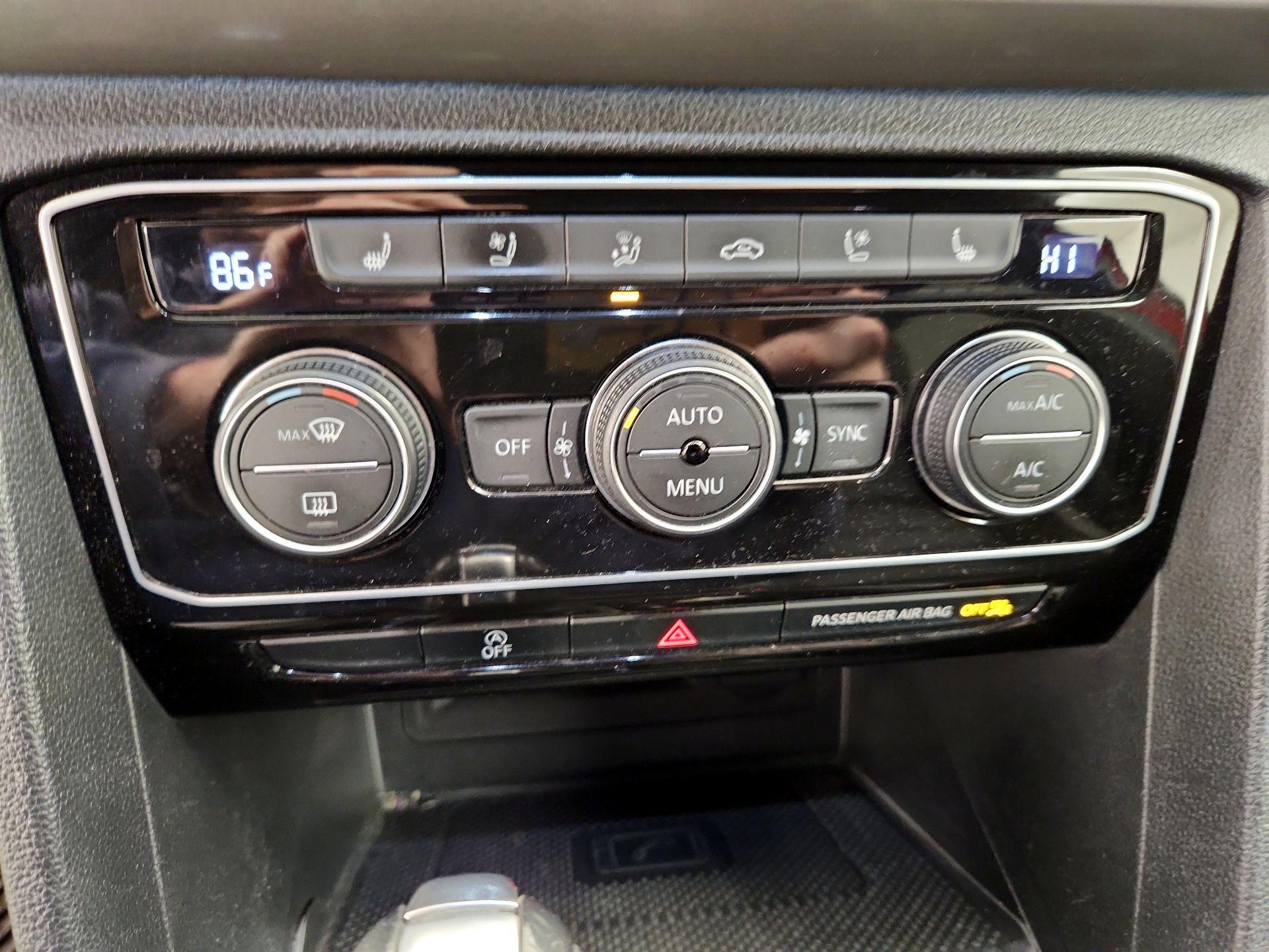 Thumbnail: 2020 Volkswagen Atlas - 15