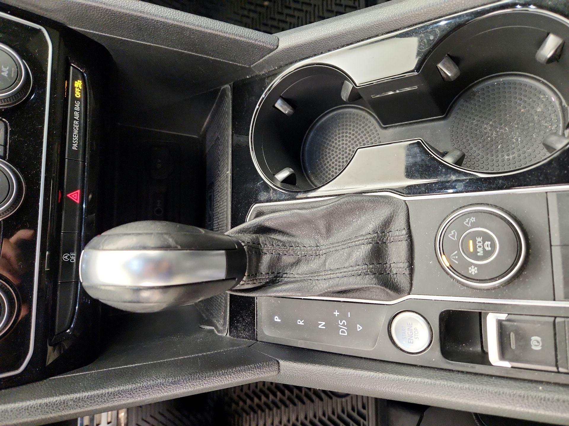 Thumbnail: 2020 Volkswagen Atlas - 16