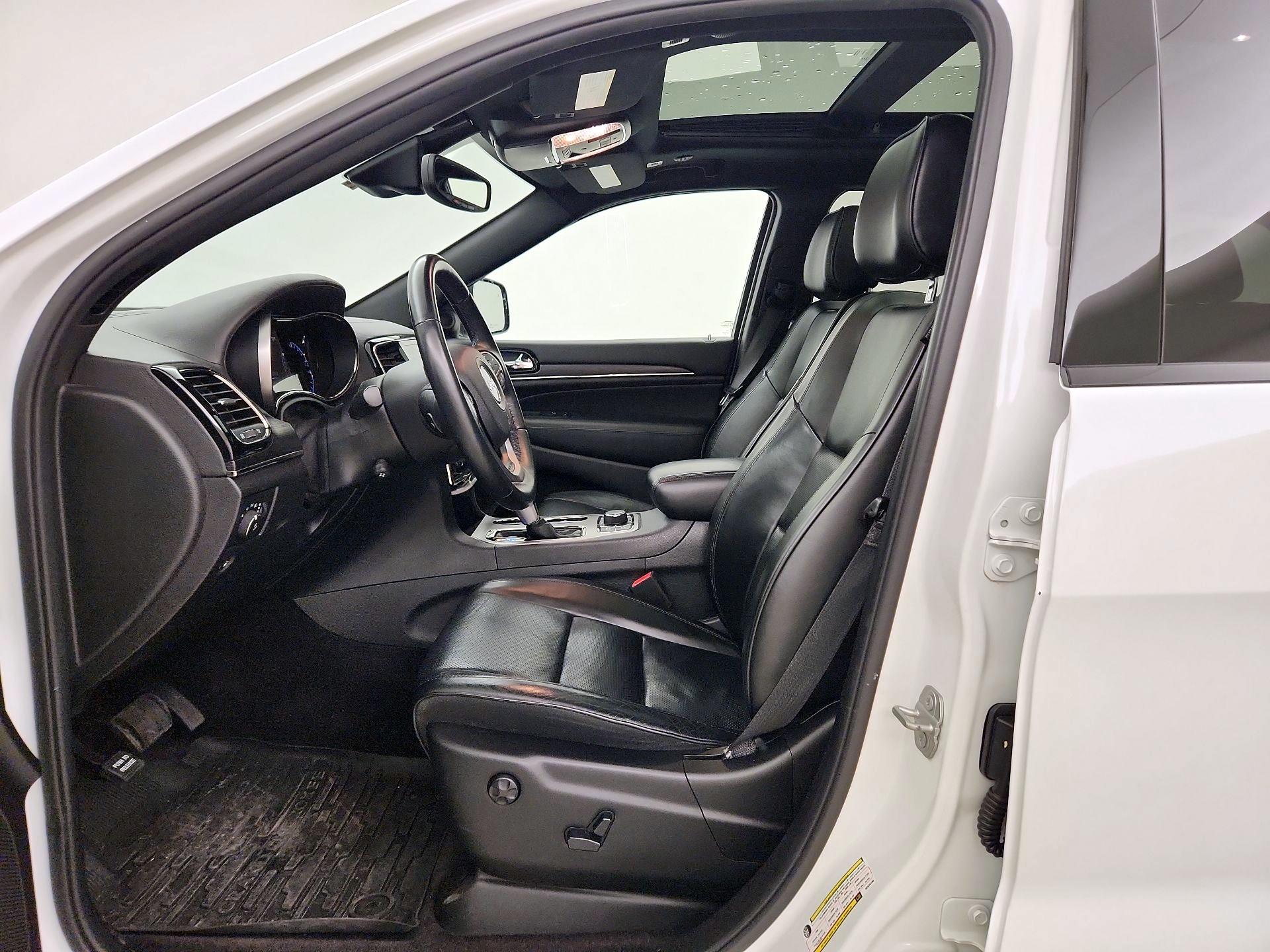 Thumbnail: 2019 Jeep Grand Cherokee - 9