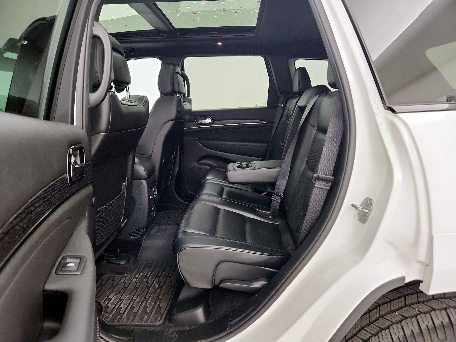 Thumbnail: 2019 Jeep Grand Cherokee - 19