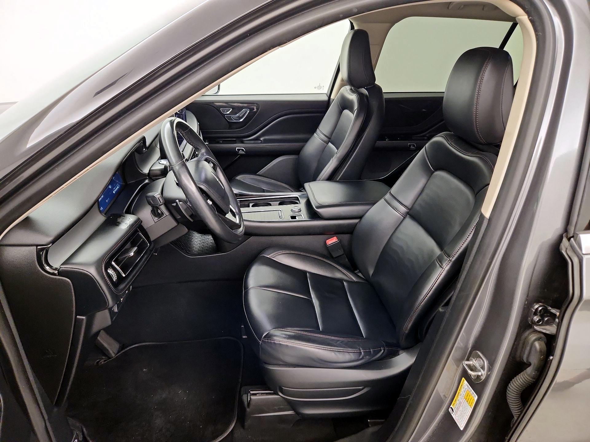 Thumbnail: 2021 Lincoln Aviator - 11