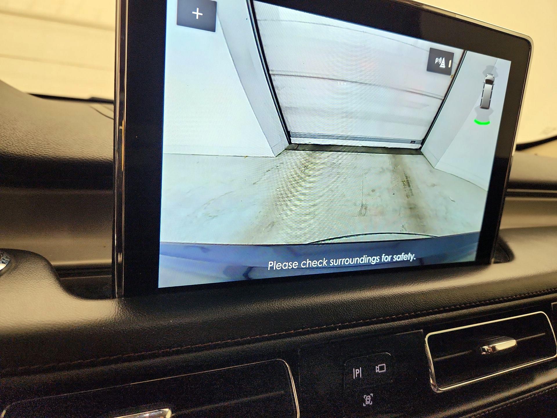 Thumbnail: 2021 Lincoln Aviator - 15